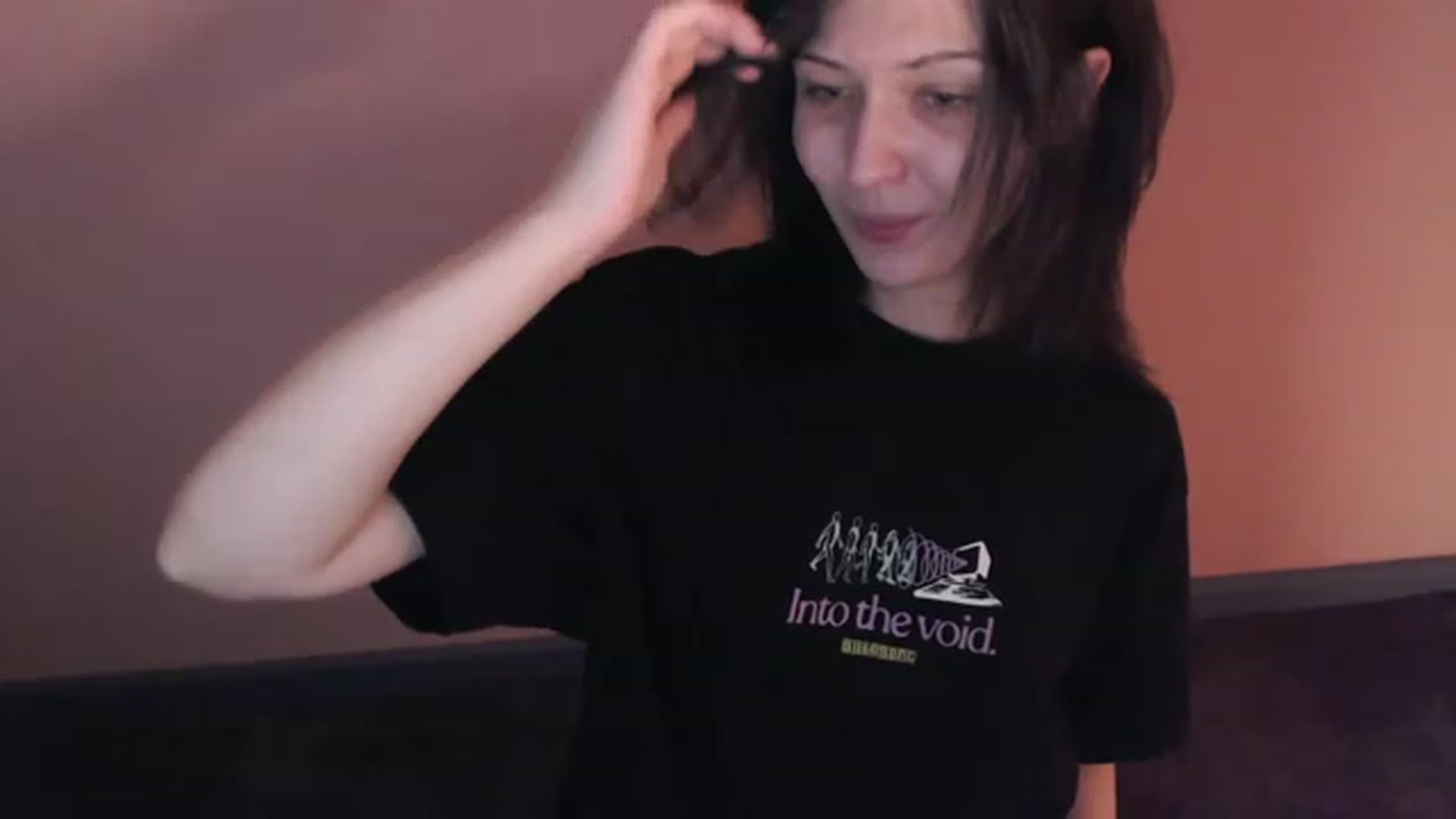 Gallery image thumbnail from RoomToAvoid's myfreecams stream on, 02/15/2023, 02:01 image 16 of 20