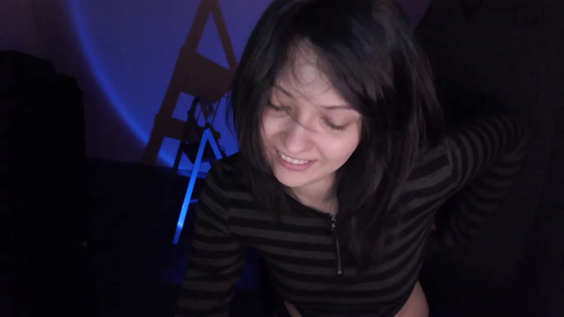 Gallery image thumbnail from RoomToAvoid's myfreecams stream on, 02/21/2023, 24:01 image 16 of 20