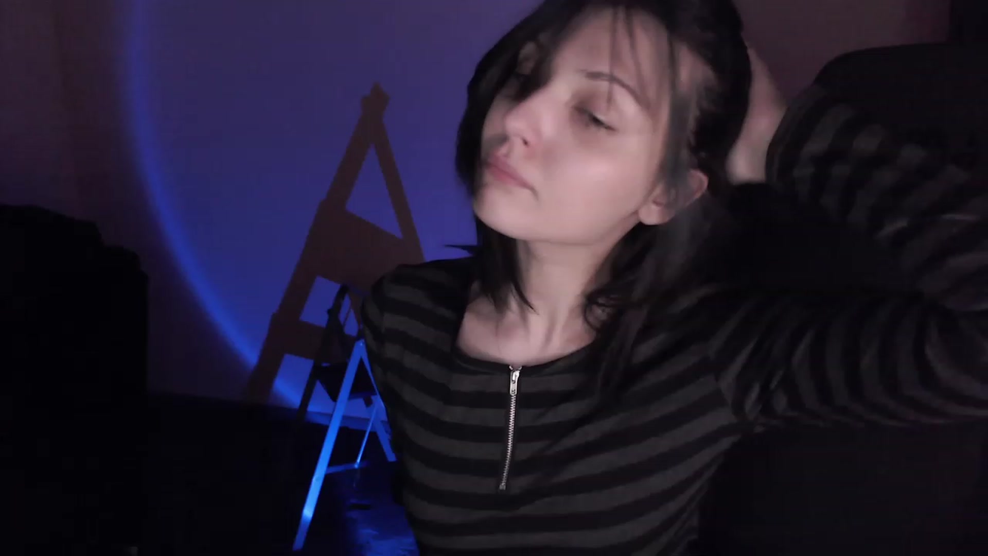 Gallery image thumbnail from RoomToAvoid's myfreecams stream on, 02/21/2023, 24:01 image 7 of 20
