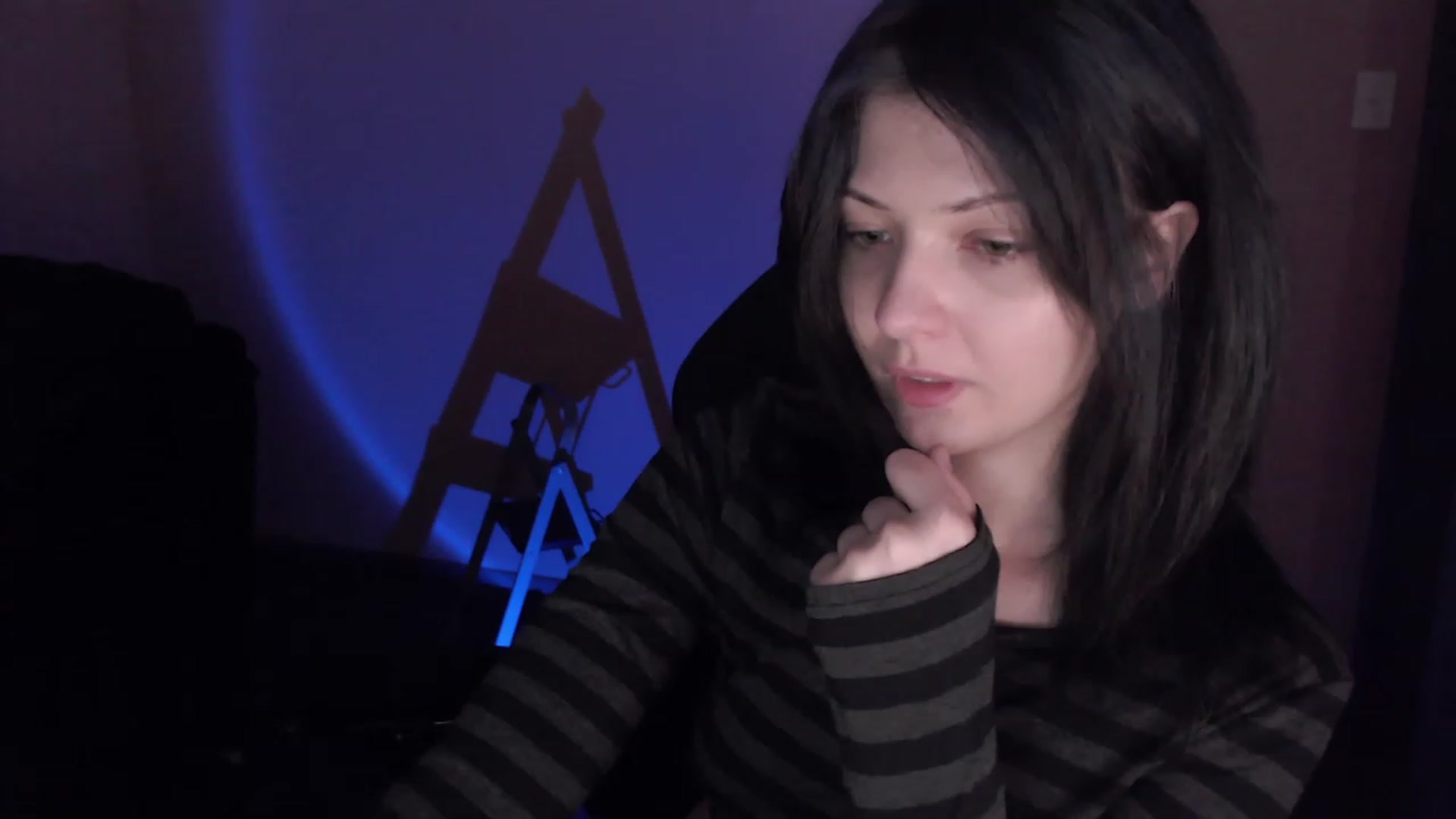 Gallery image thumbnail from RoomToAvoid's myfreecams stream on, 02/21/2023, 24:01 image 2 of 20