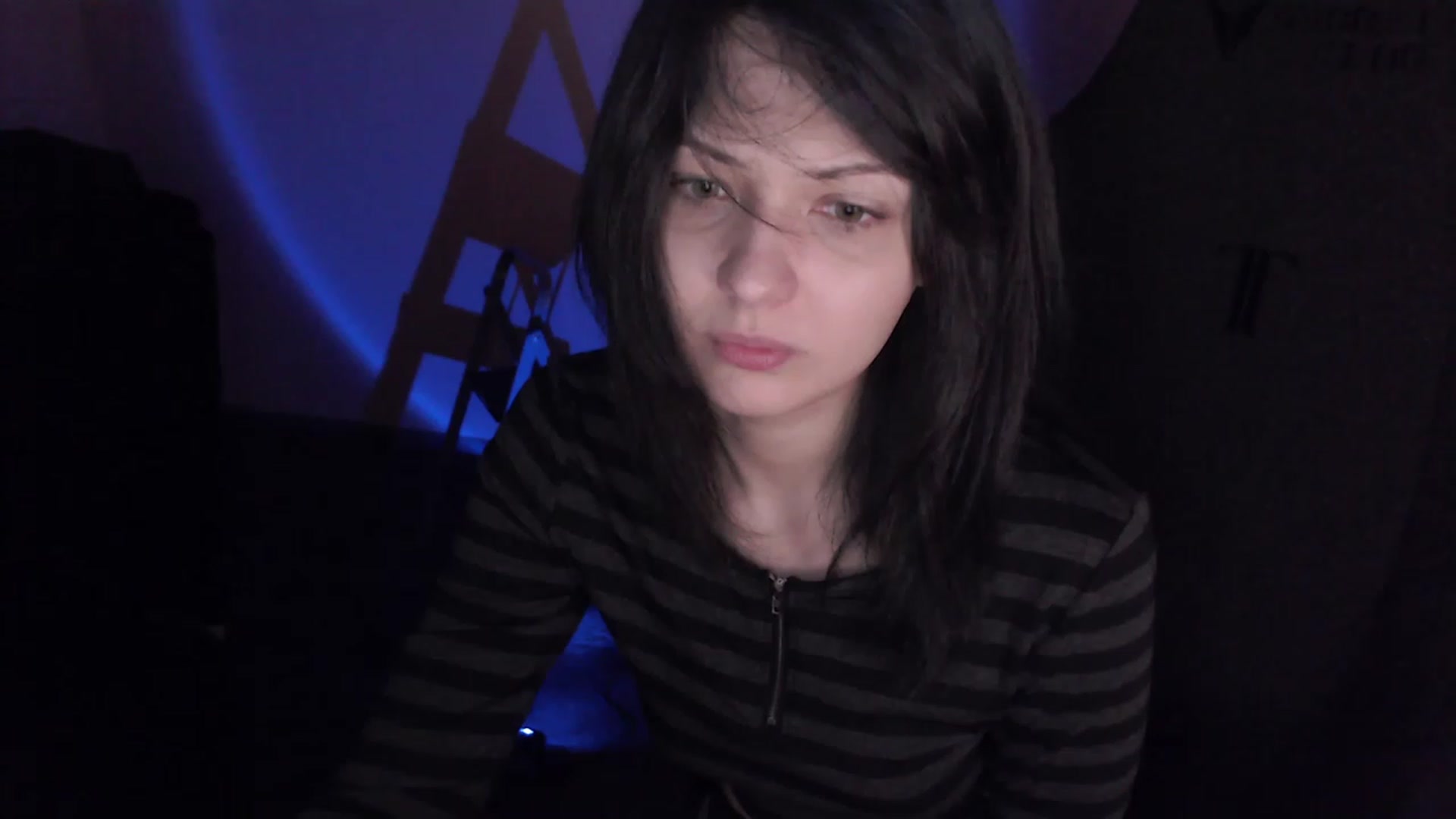 Gallery image thumbnail from RoomToAvoid's myfreecams stream on, 02/21/2023, 24:01 image 17 of 20