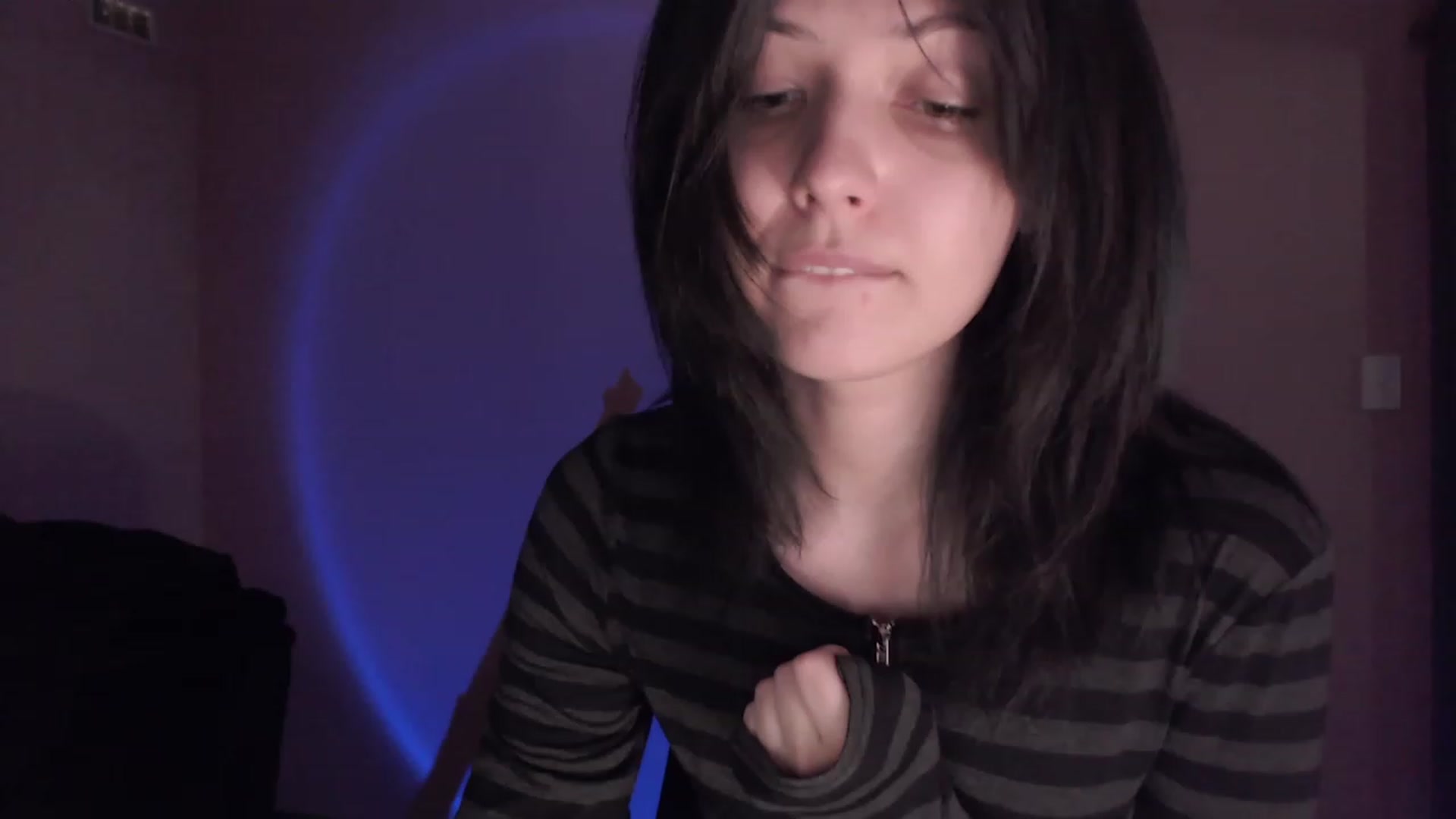 Gallery image thumbnail from RoomToAvoid's myfreecams stream on, 02/21/2023, 01:28 image 13 of 20