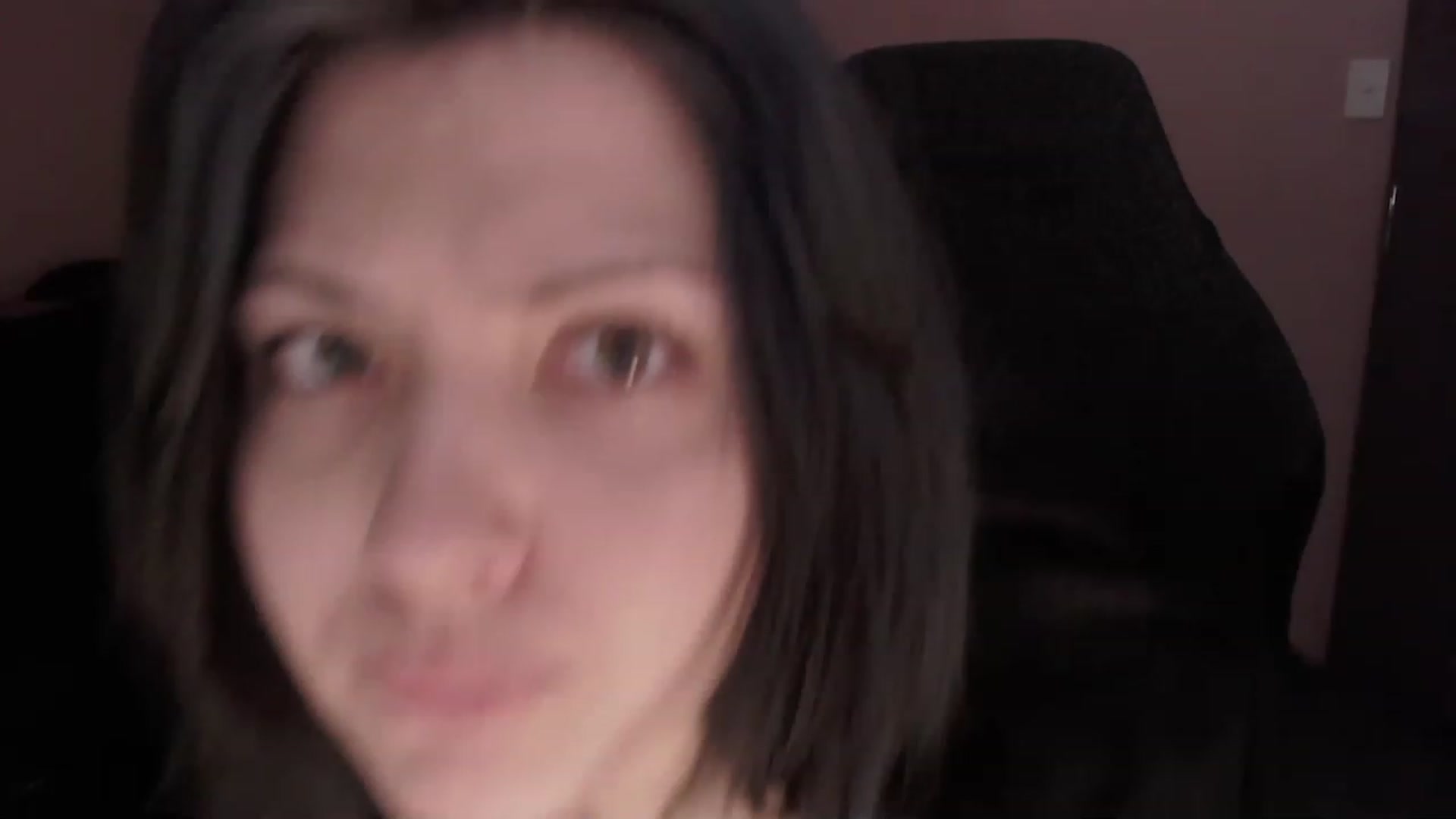 Gallery image thumbnail from RoomToAvoid's myfreecams stream on, 02/23/2023, 24:06 image 4 of 20