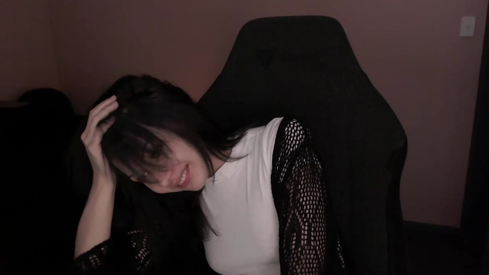 Gallery image thumbnail from RoomToAvoid's myfreecams stream on, 02/23/2023, 22:47 image 9 of 20