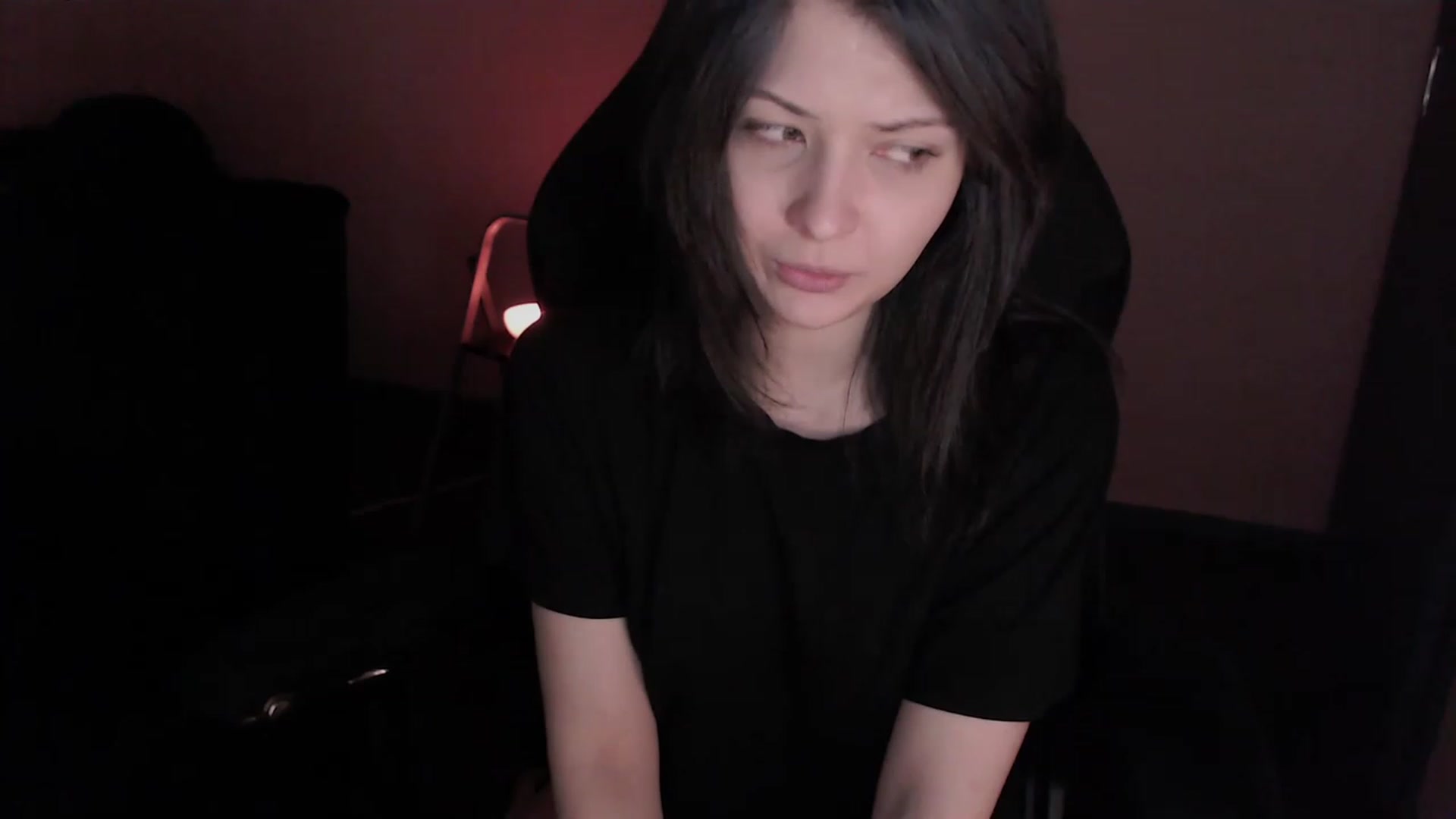 Gallery image thumbnail from RoomToAvoid's myfreecams stream on, 02/25/2023, 04:04 image 2 of 20