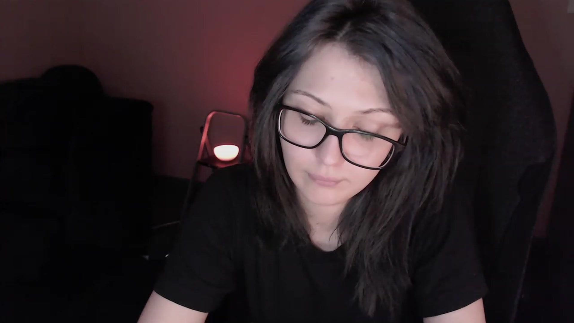 Gallery image thumbnail from RoomToAvoid's myfreecams stream on, 02/25/2023, 04:04 image 16 of 20