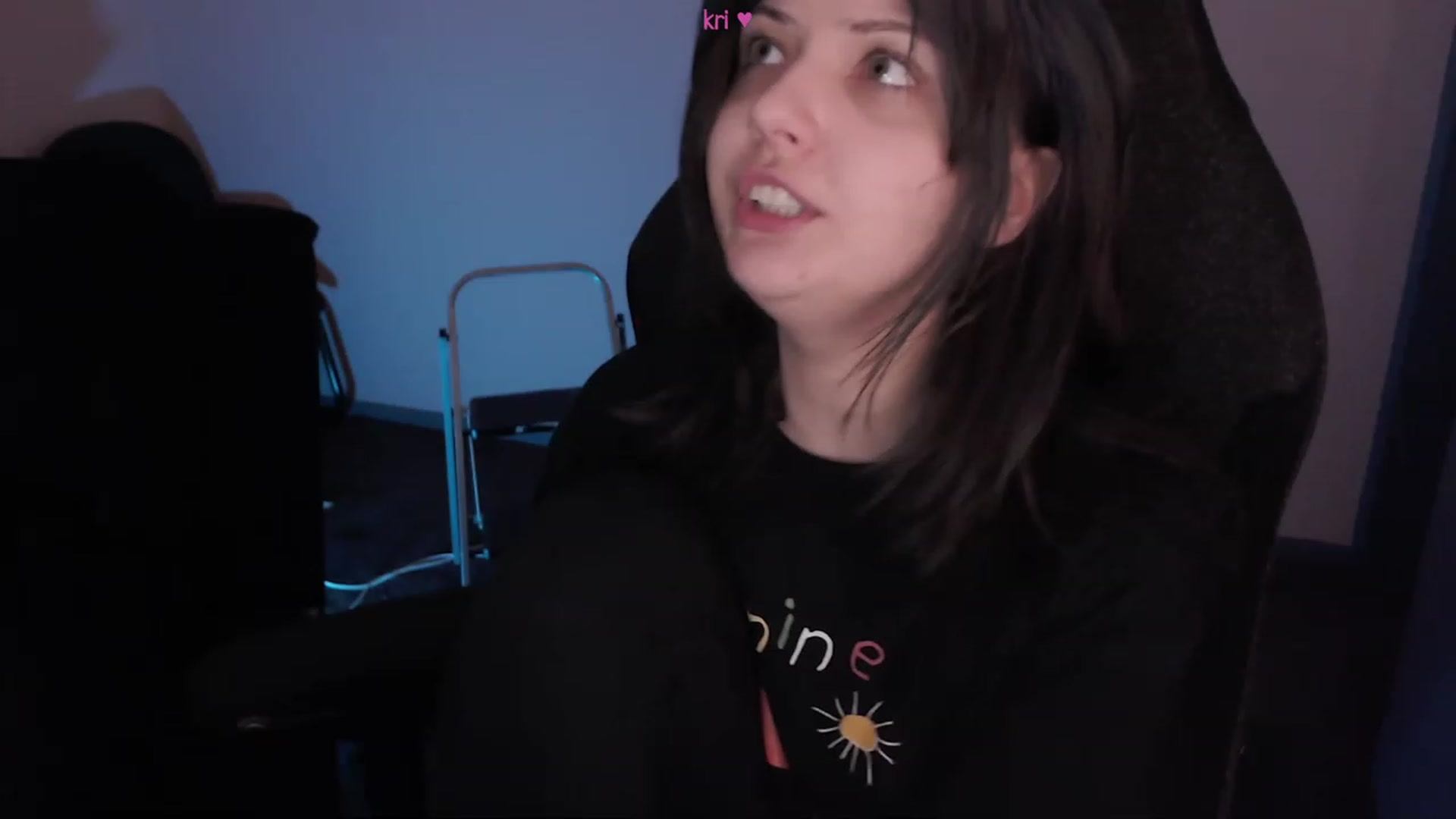 Gallery image thumbnail from RoomToAvoid's myfreecams stream on, 03/02/2023, 03:50 image 15 of 20