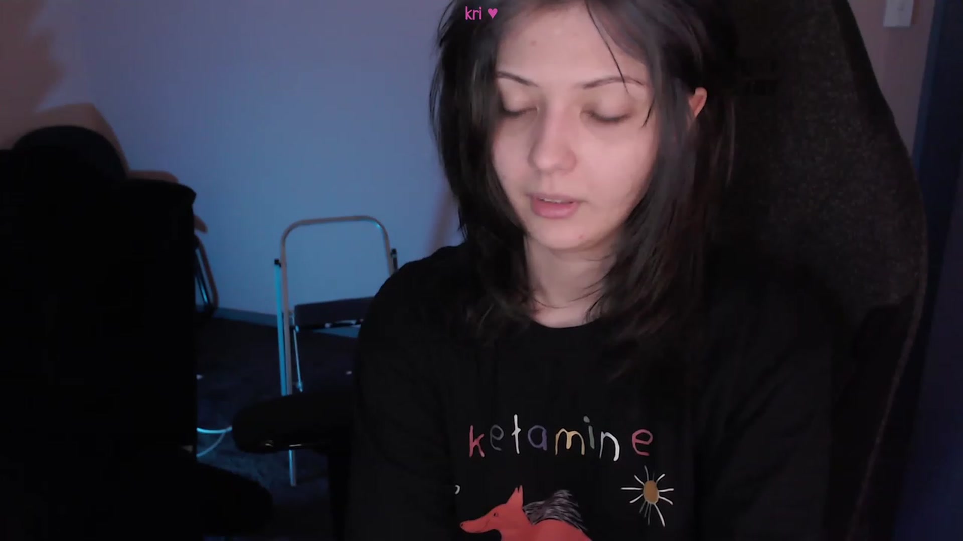 Gallery image thumbnail from RoomToAvoid's myfreecams stream on, 03/02/2023, 03:50 image 12 of 20