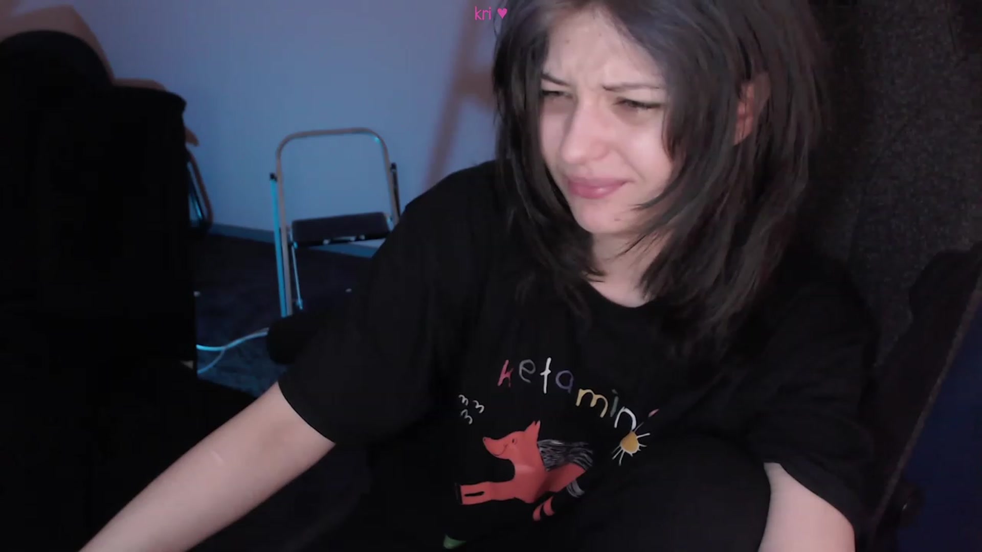 Gallery image thumbnail from RoomToAvoid's myfreecams stream on, 03/02/2023, 03:50 image 18 of 20