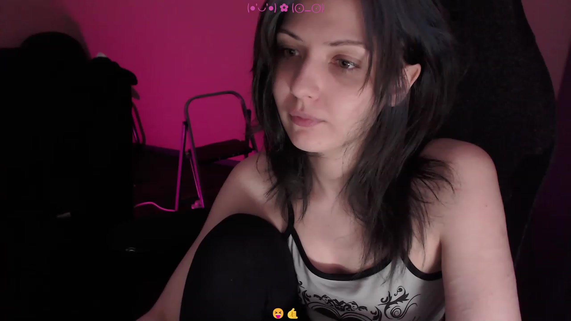 Gallery image thumbnail from RoomToAvoid's myfreecams stream on, 03/04/2023, 07:49 image 16 of 20