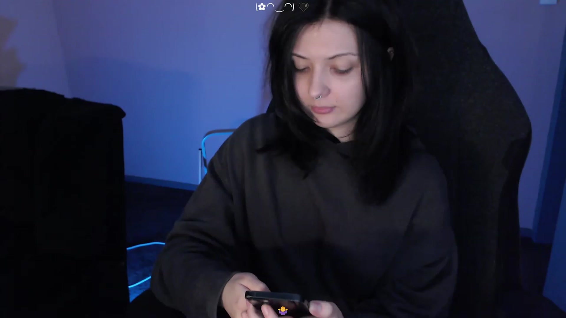 Gallery image thumbnail from RoomToAvoid's myfreecams stream on, 03/10/2023, 02:58 image 20 of 20