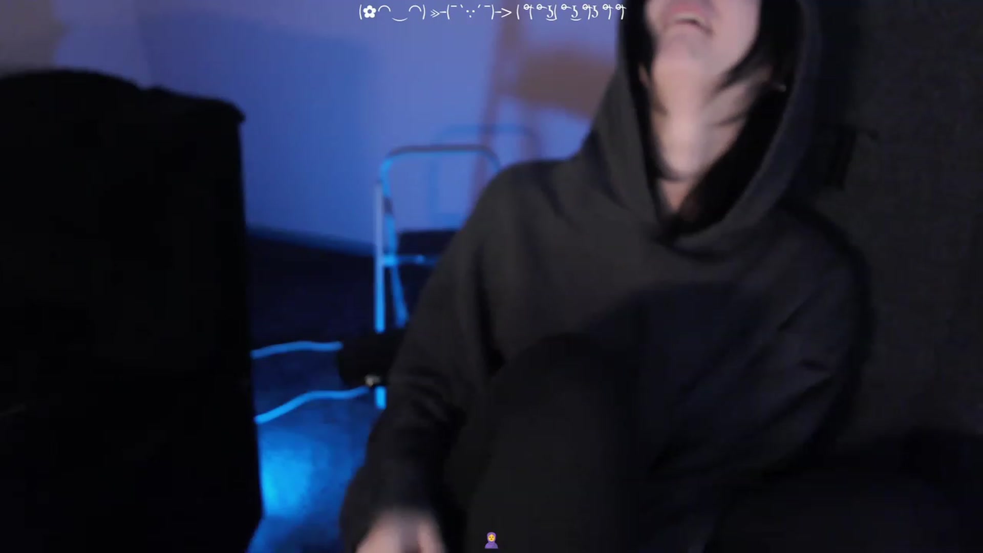 Gallery image thumbnail from RoomToAvoid's myfreecams stream on, 03/10/2023, 02:58 image 15 of 20