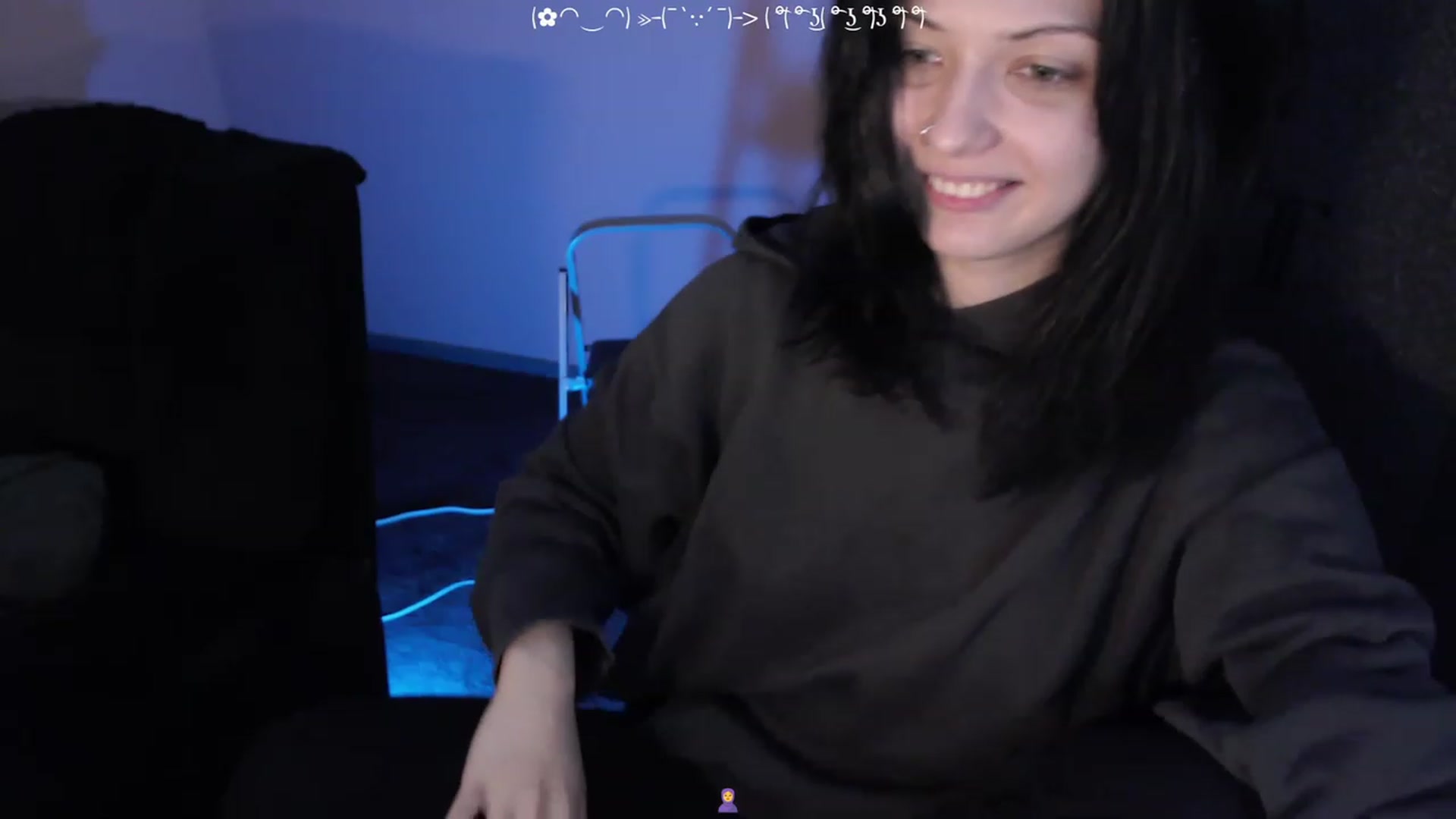 Gallery image thumbnail from RoomToAvoid's myfreecams stream on, 03/10/2023, 02:58 image 17 of 20