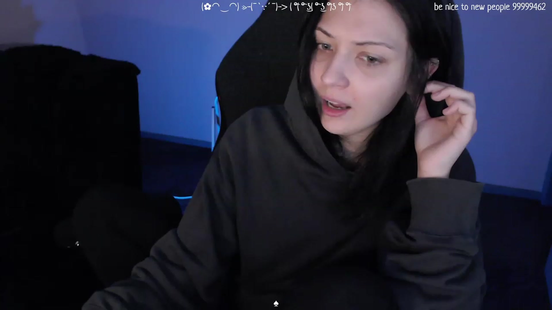 Gallery image thumbnail from RoomToAvoid's myfreecams stream on, 03/10/2023, 02:58 image 12 of 20