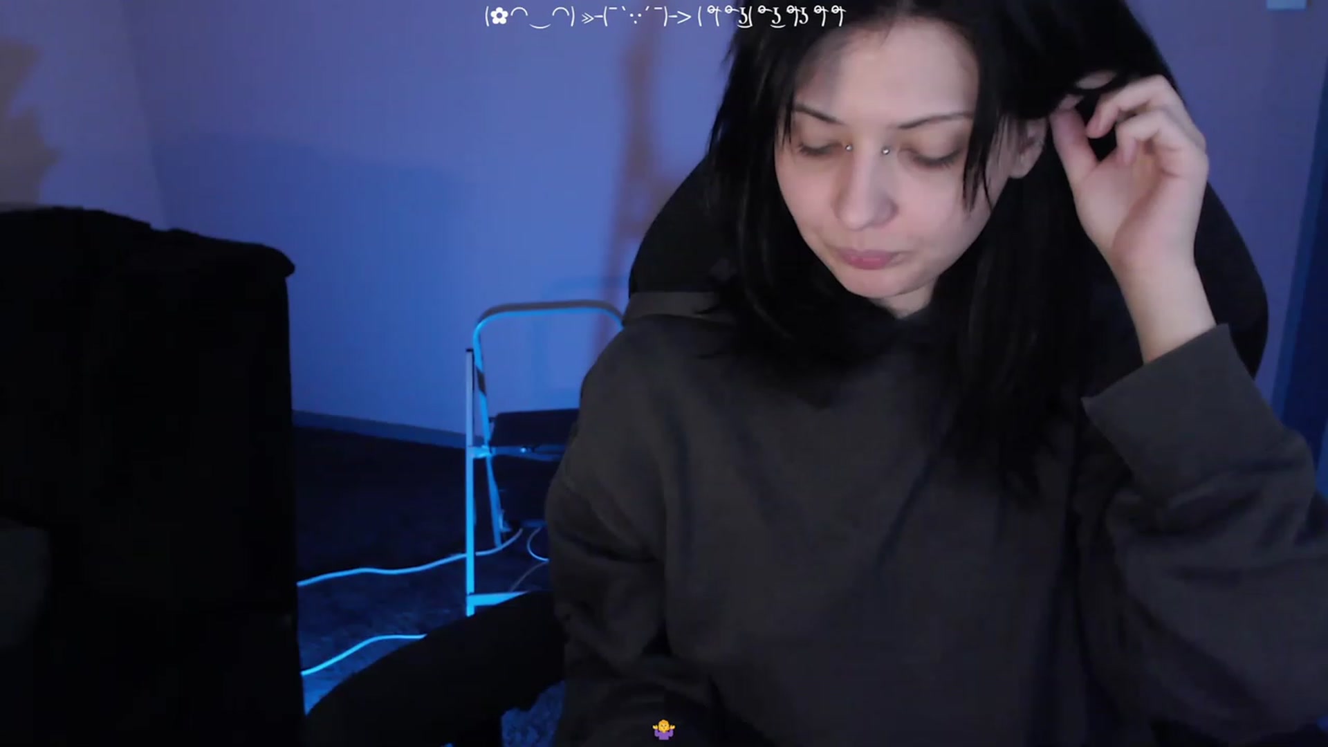 Gallery image thumbnail from RoomToAvoid's myfreecams stream on, 03/10/2023, 02:58 image 18 of 20