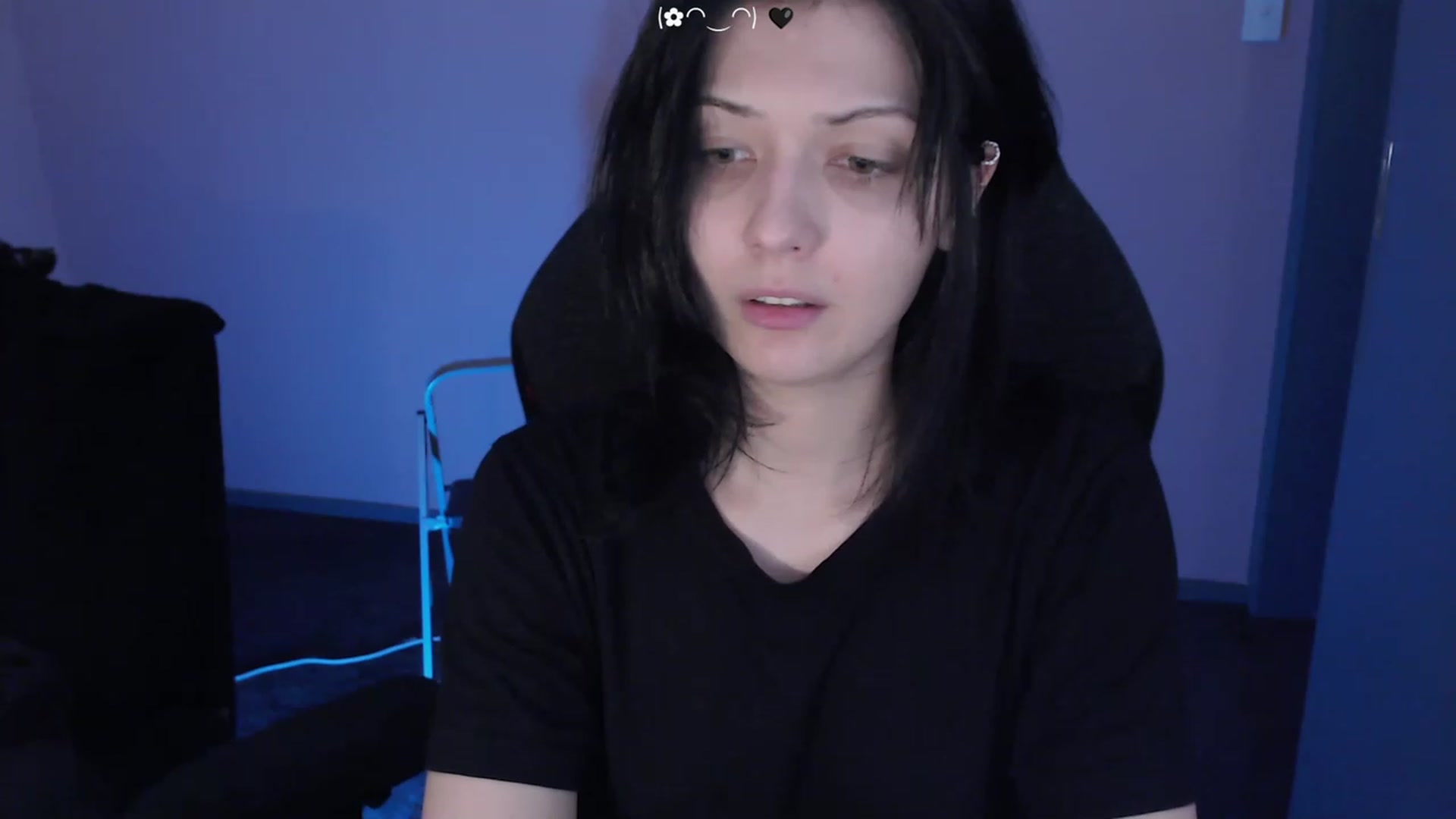 Gallery image thumbnail from RoomToAvoid's myfreecams stream on, 03/10/2023, 07:03 image 16 of 20