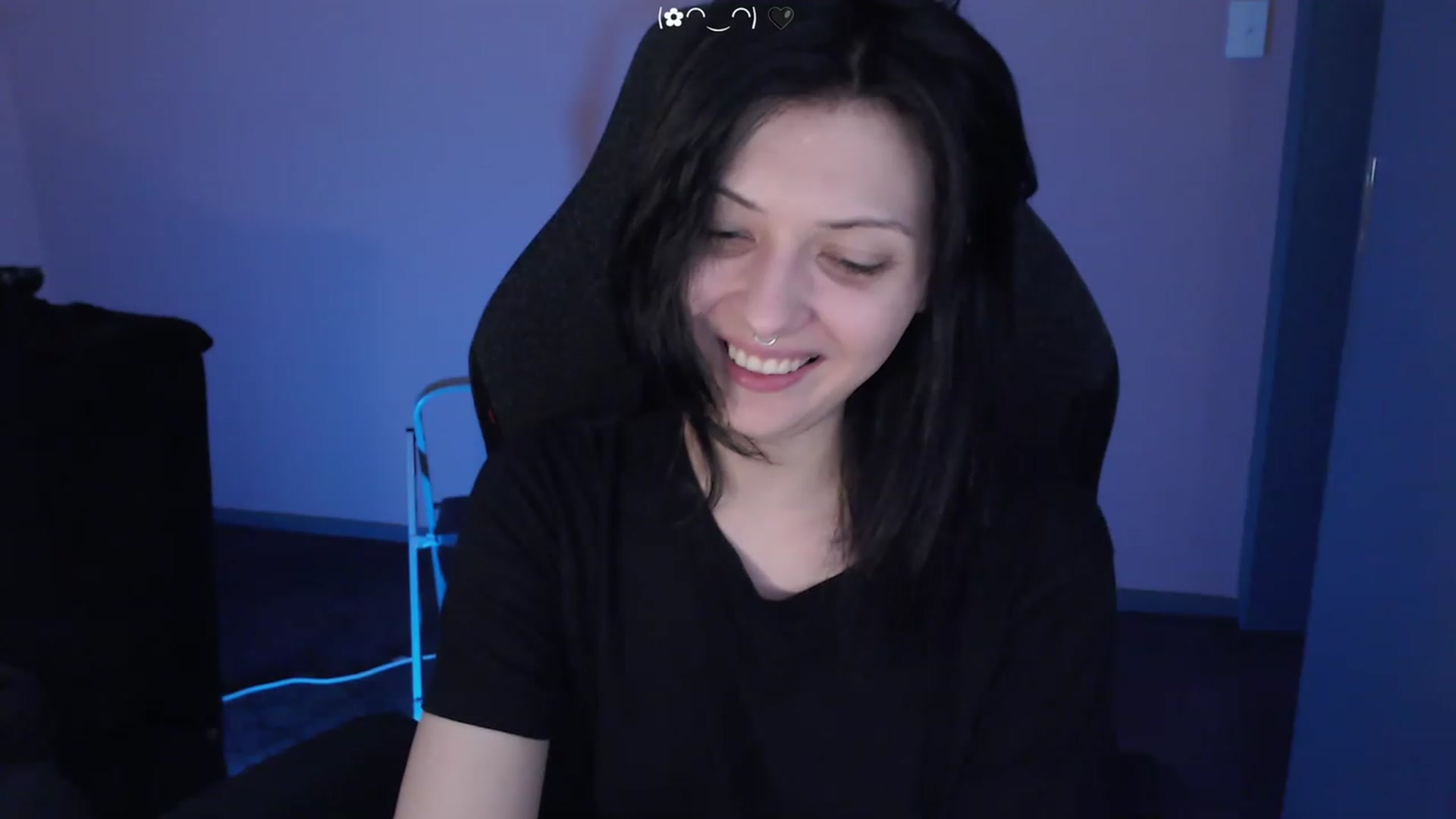 Gallery image thumbnail from RoomToAvoid's myfreecams stream on, 03/10/2023, 07:03 image 18 of 20