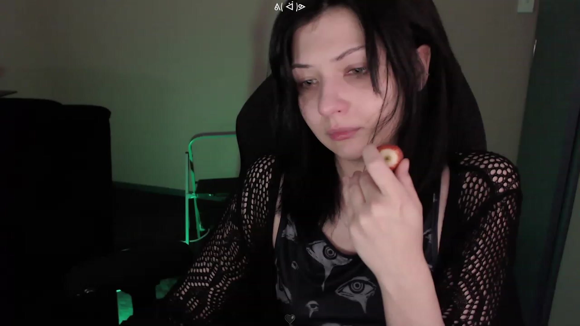 Gallery image thumbnail from RoomToAvoid's myfreecams stream on, 03/11/2023, 01:39 image 19 of 20