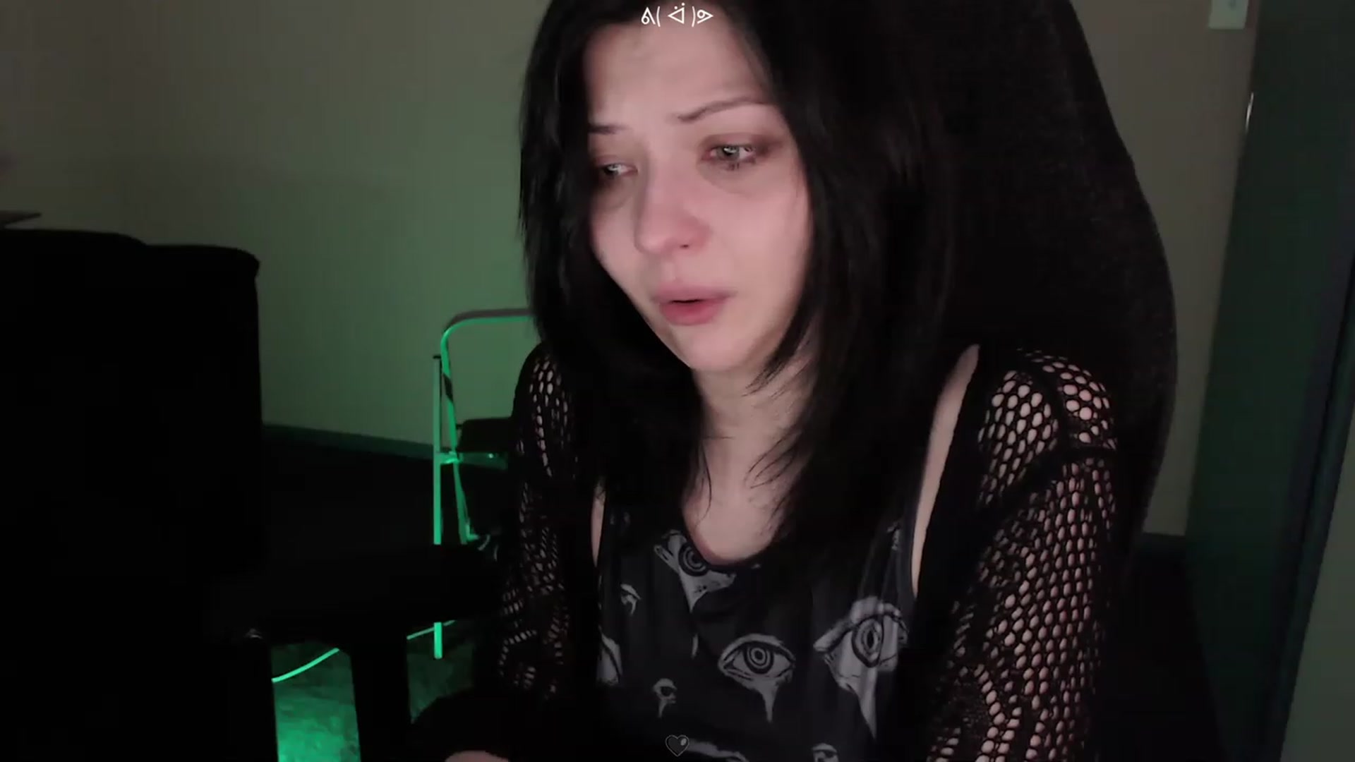 Gallery image thumbnail from RoomToAvoid's myfreecams stream on, 03/11/2023, 01:39 image 15 of 20