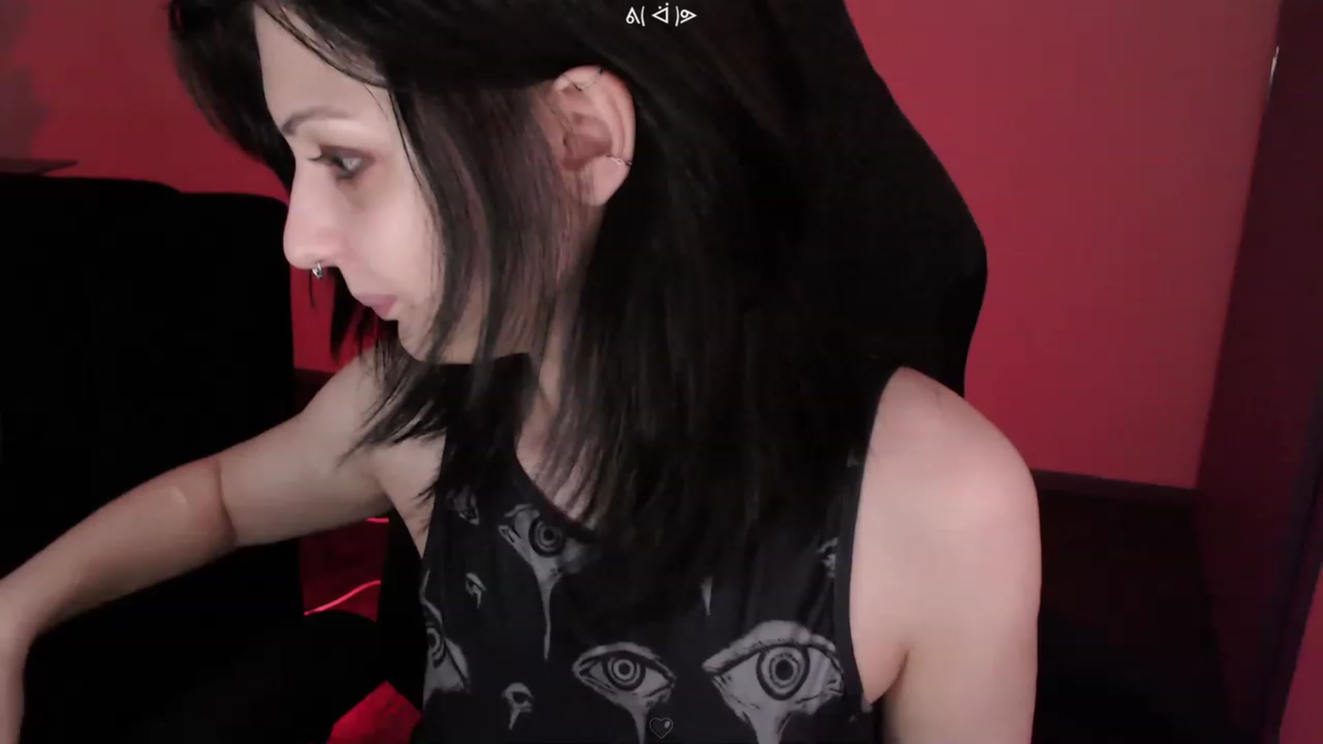 Gallery image thumbnail from RoomToAvoid's myfreecams stream on, 03/11/2023, 03:40 image 19 of 20