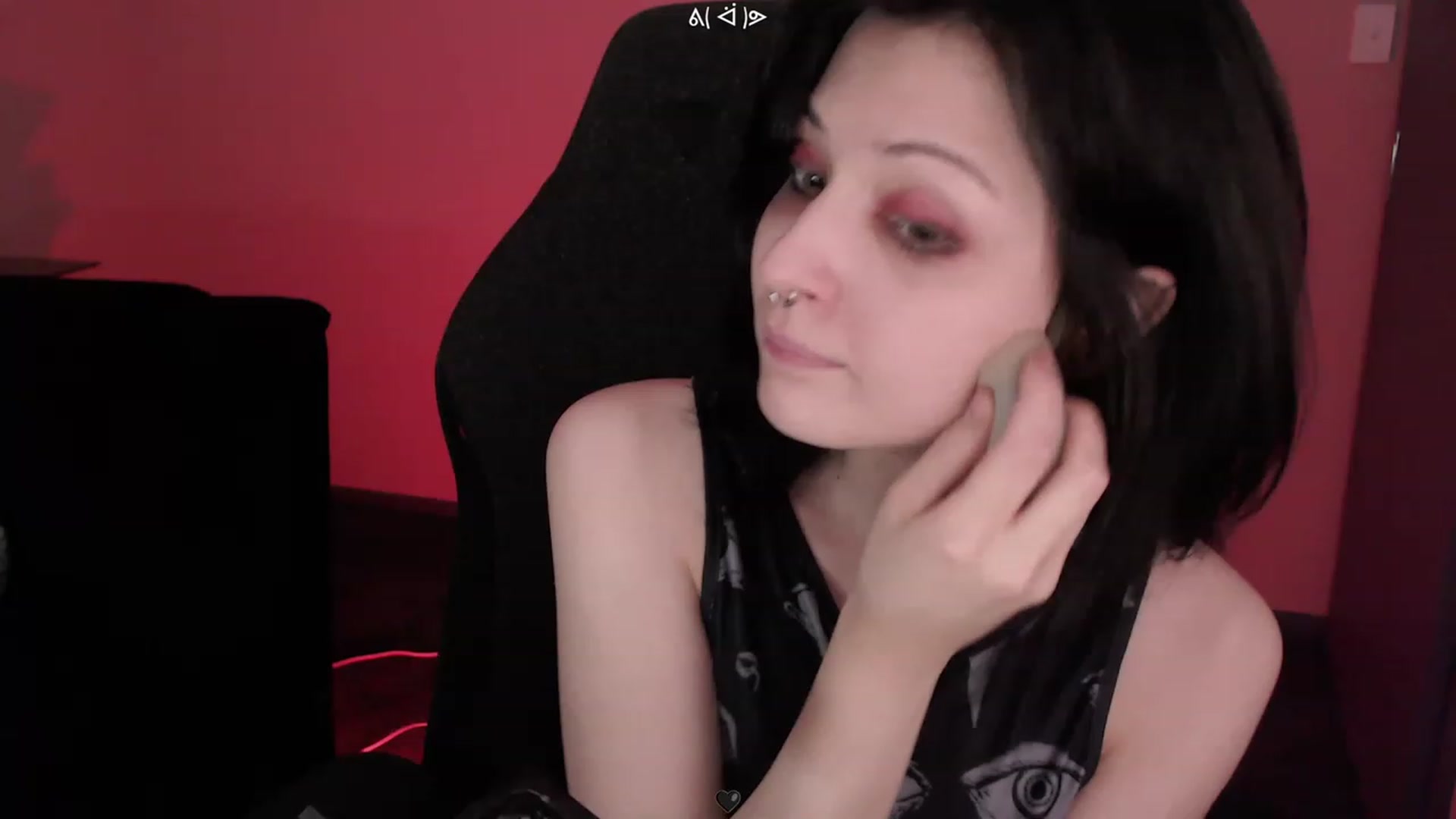 Gallery image thumbnail from RoomToAvoid's myfreecams stream on, 03/11/2023, 03:40 image 20 of 20