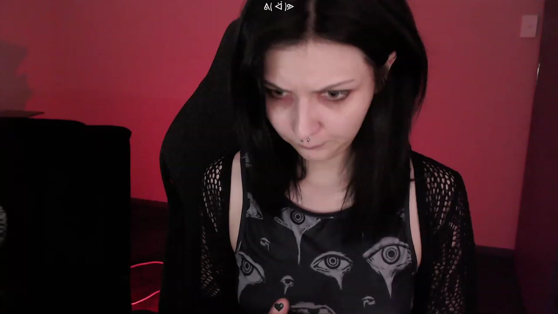 Gallery image thumbnail from RoomToAvoid's myfreecams stream on, 03/11/2023, 03:40 image 12 of 20