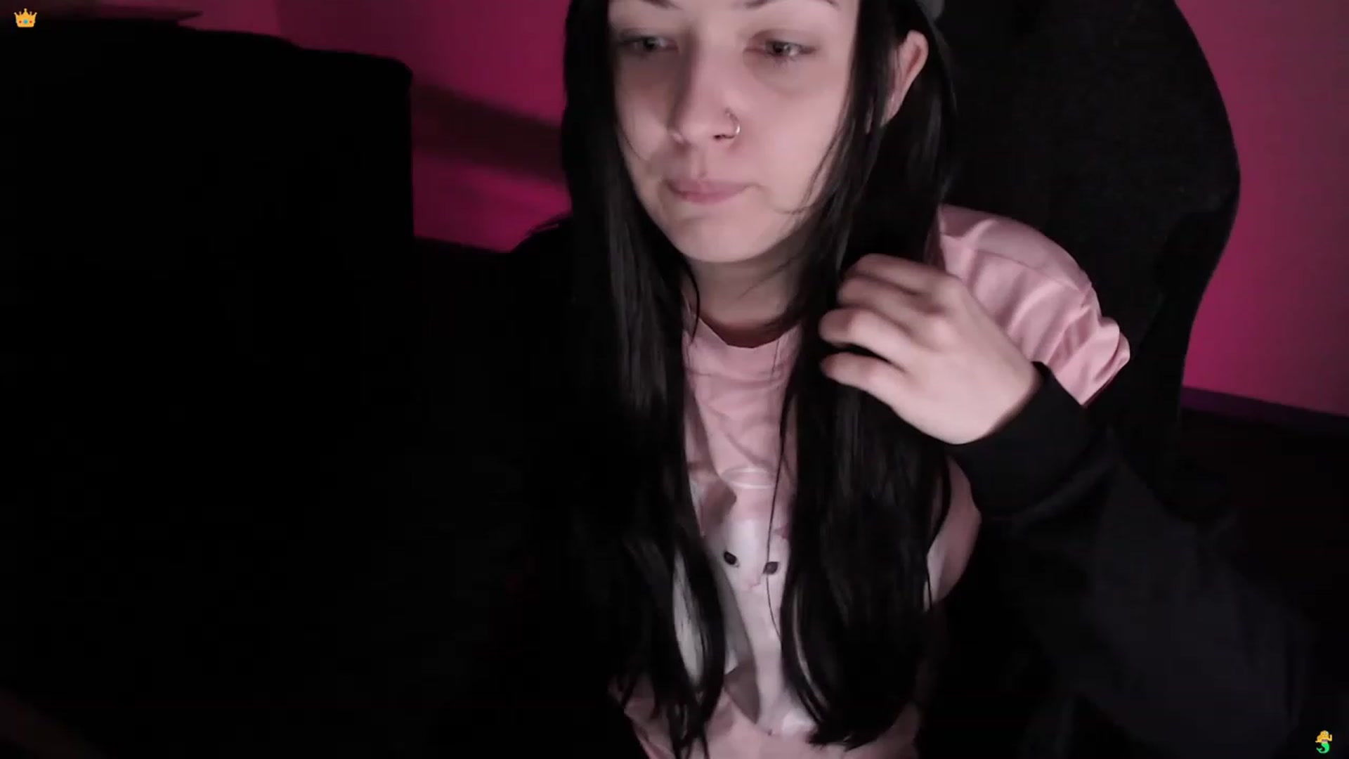 Gallery image thumbnail from RoomToAvoid's myfreecams stream on, 03/15/2023, 24:01 image 2 of 20