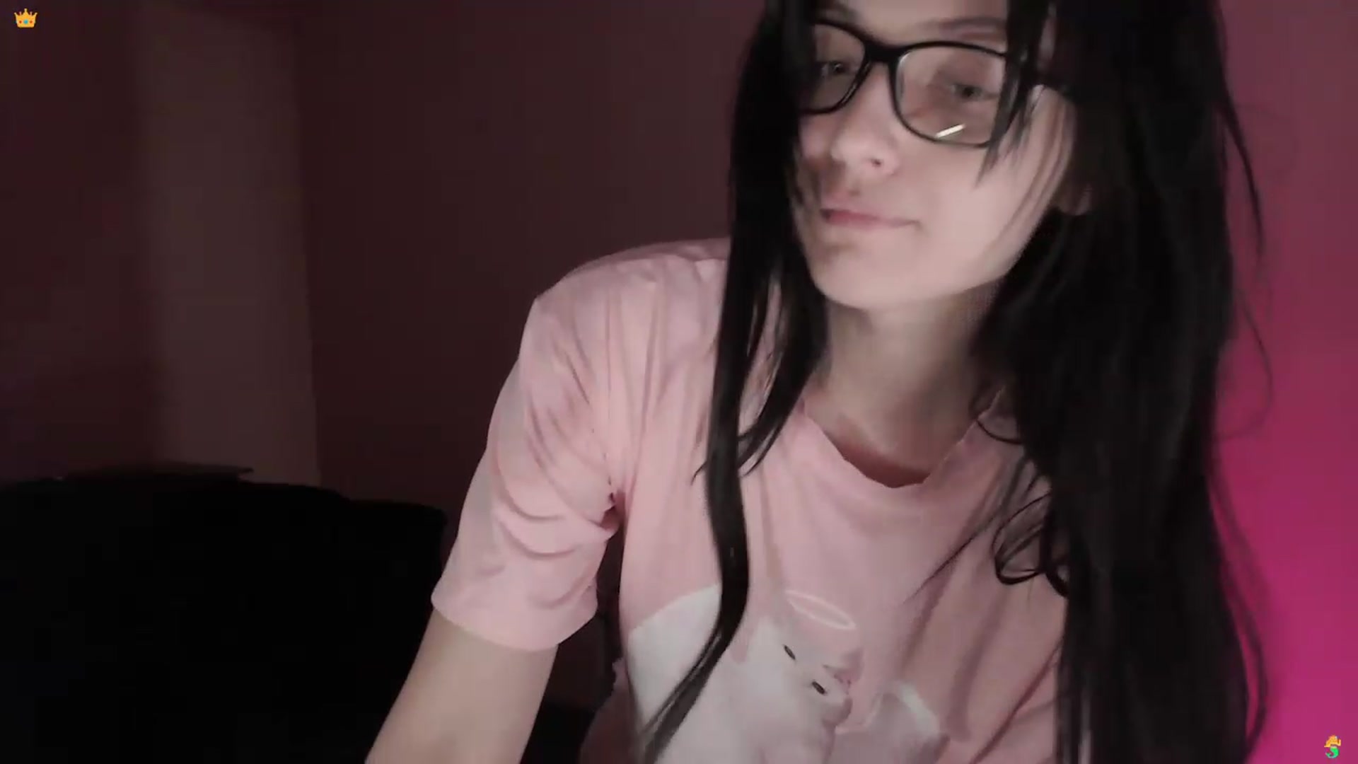 Gallery image thumbnail from RoomToAvoid's myfreecams stream on, 03/15/2023, 24:01 image 12 of 20