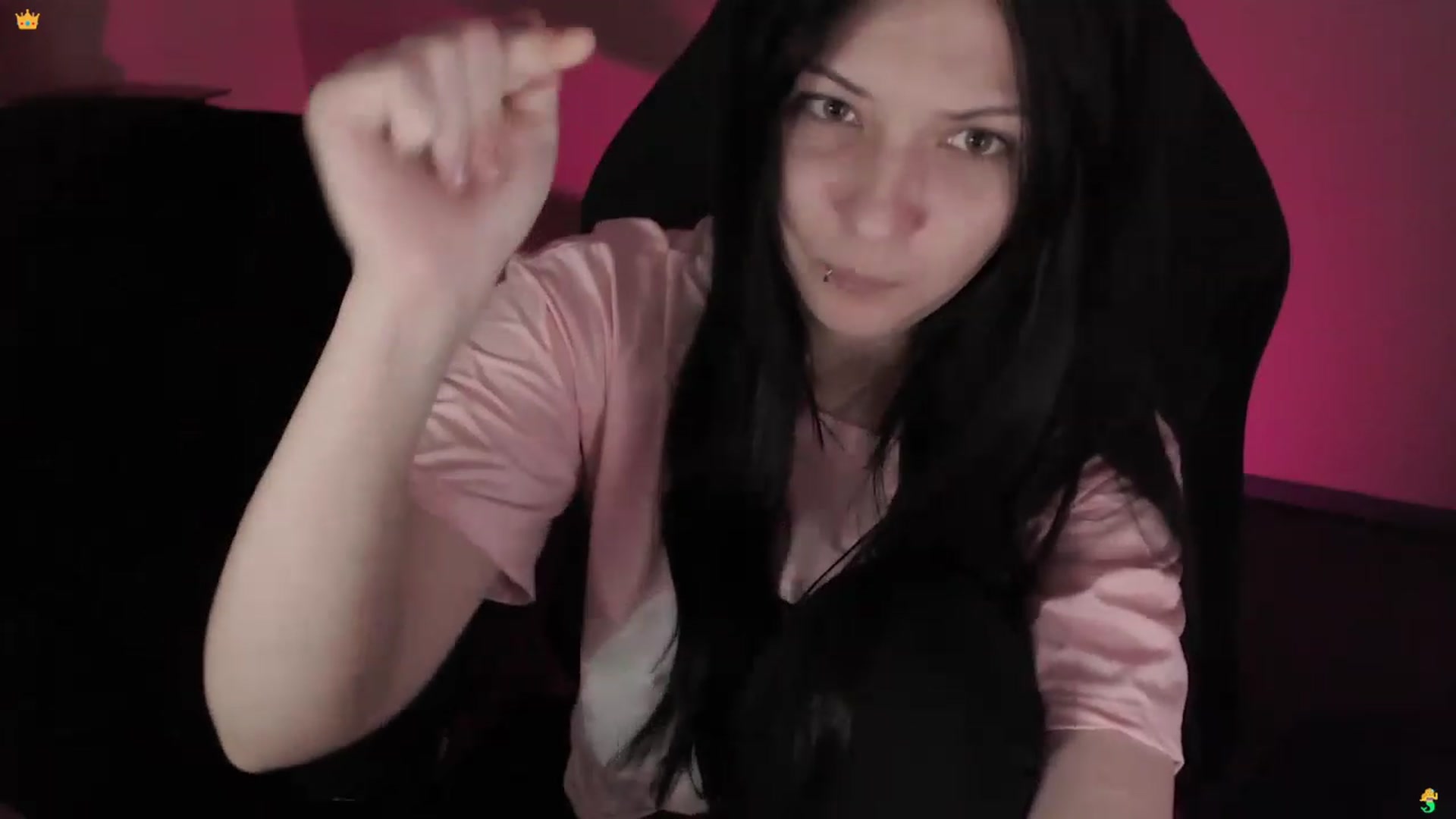 Gallery image thumbnail from RoomToAvoid's myfreecams stream on, 03/15/2023, 04:08 image 7 of 20