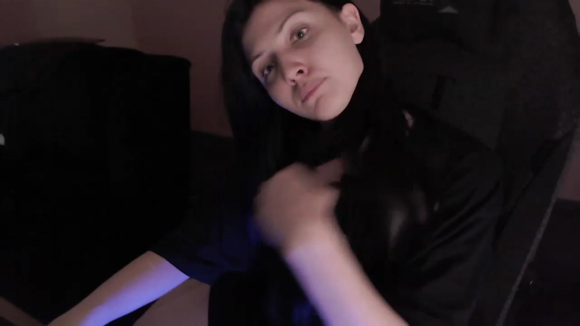 Gallery image thumbnail from RoomToAvoid's myfreecams stream on, 03/15/2023, 06:30 image 13 of 20