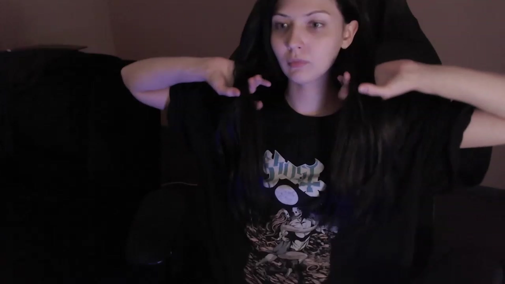 Gallery image thumbnail from RoomToAvoid's myfreecams stream on, 03/15/2023, 06:30 image 4 of 20