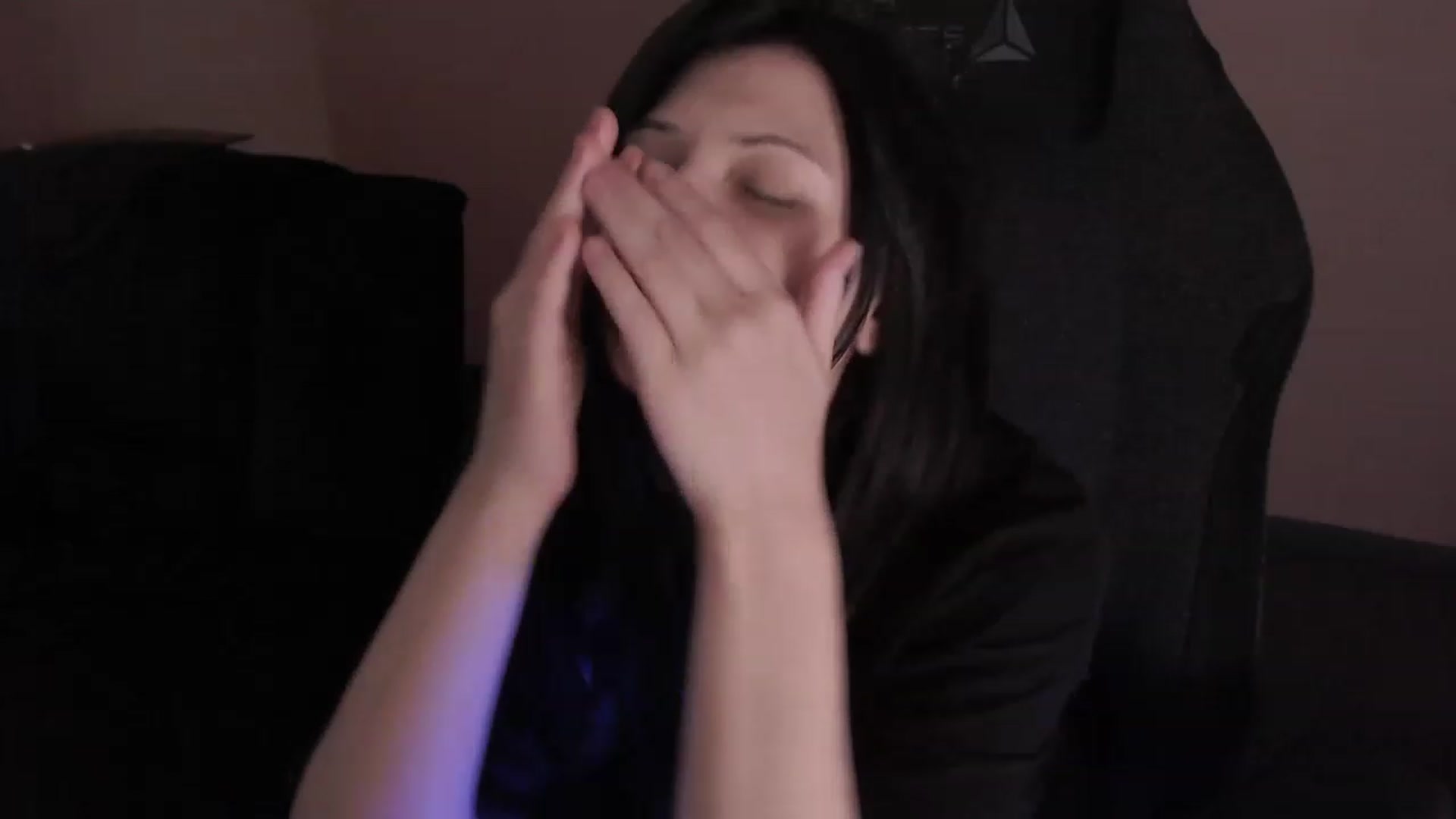 Gallery image thumbnail from RoomToAvoid's myfreecams stream on, 03/15/2023, 06:30 image 3 of 20