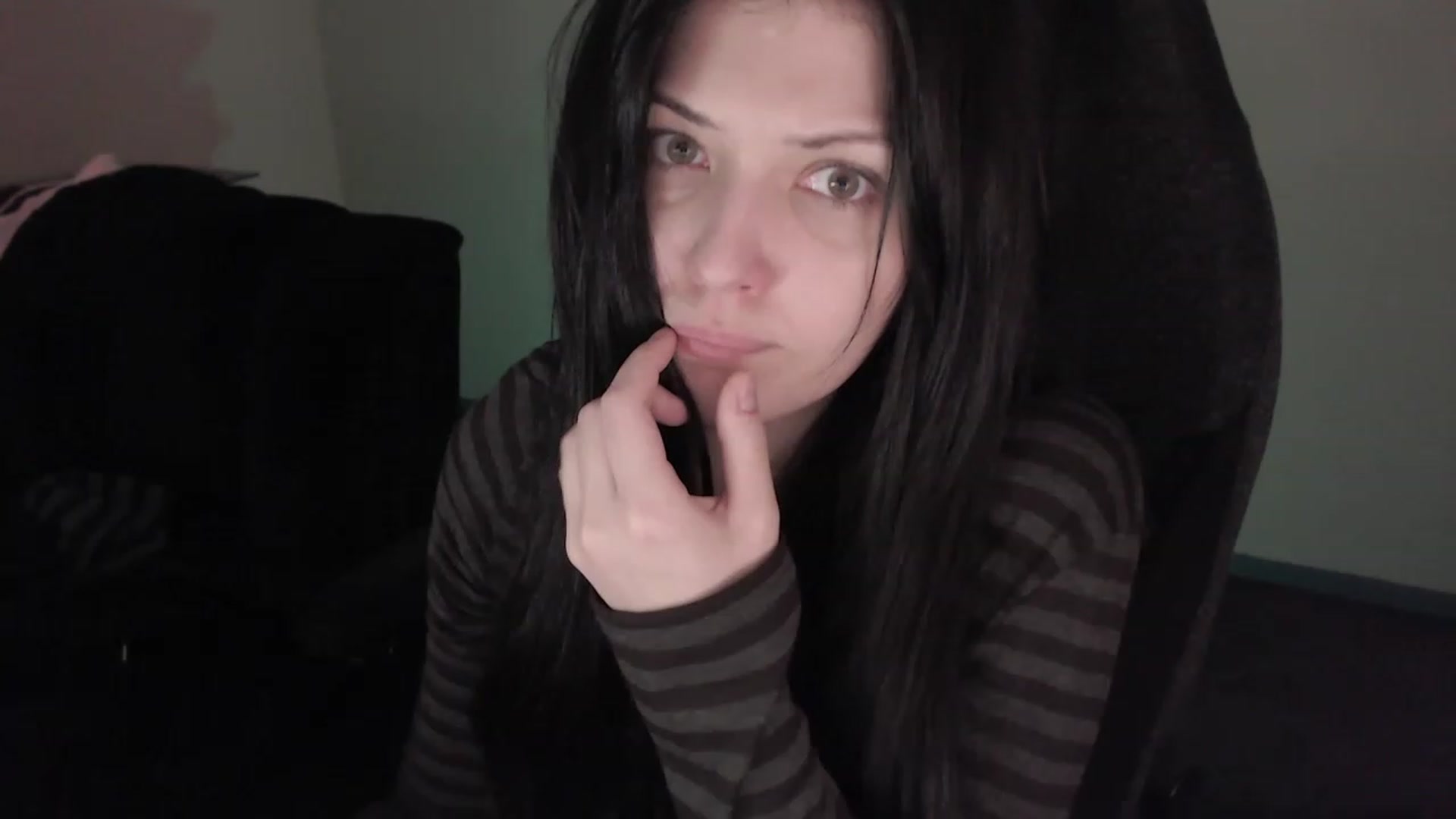 Gallery image thumbnail from RoomToAvoid's myfreecams stream on, 03/16/2023, 02:52 image 20 of 20