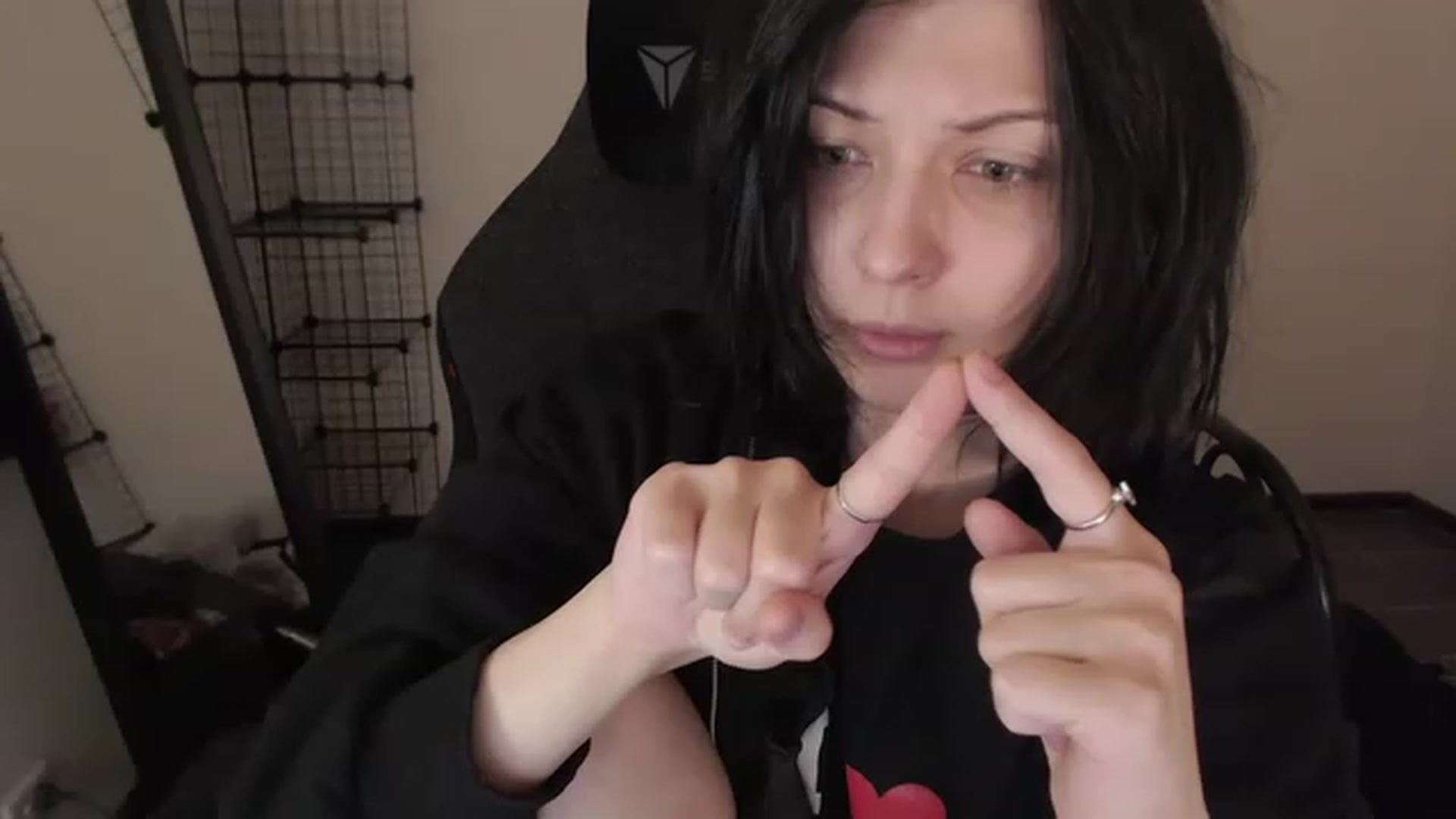 Gallery image thumbnail from RoomToAvoid's myfreecams stream on, 03/21/2023, 24:10 image 13 of 20