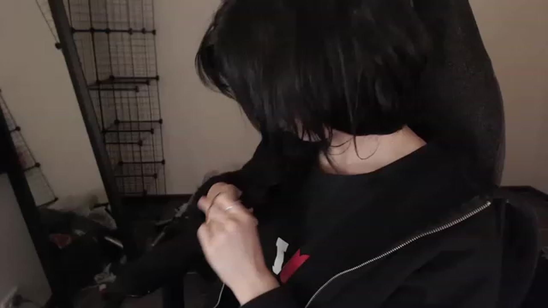 Gallery image thumbnail from RoomToAvoid's myfreecams stream on, 03/21/2023, 24:10 image 12 of 20