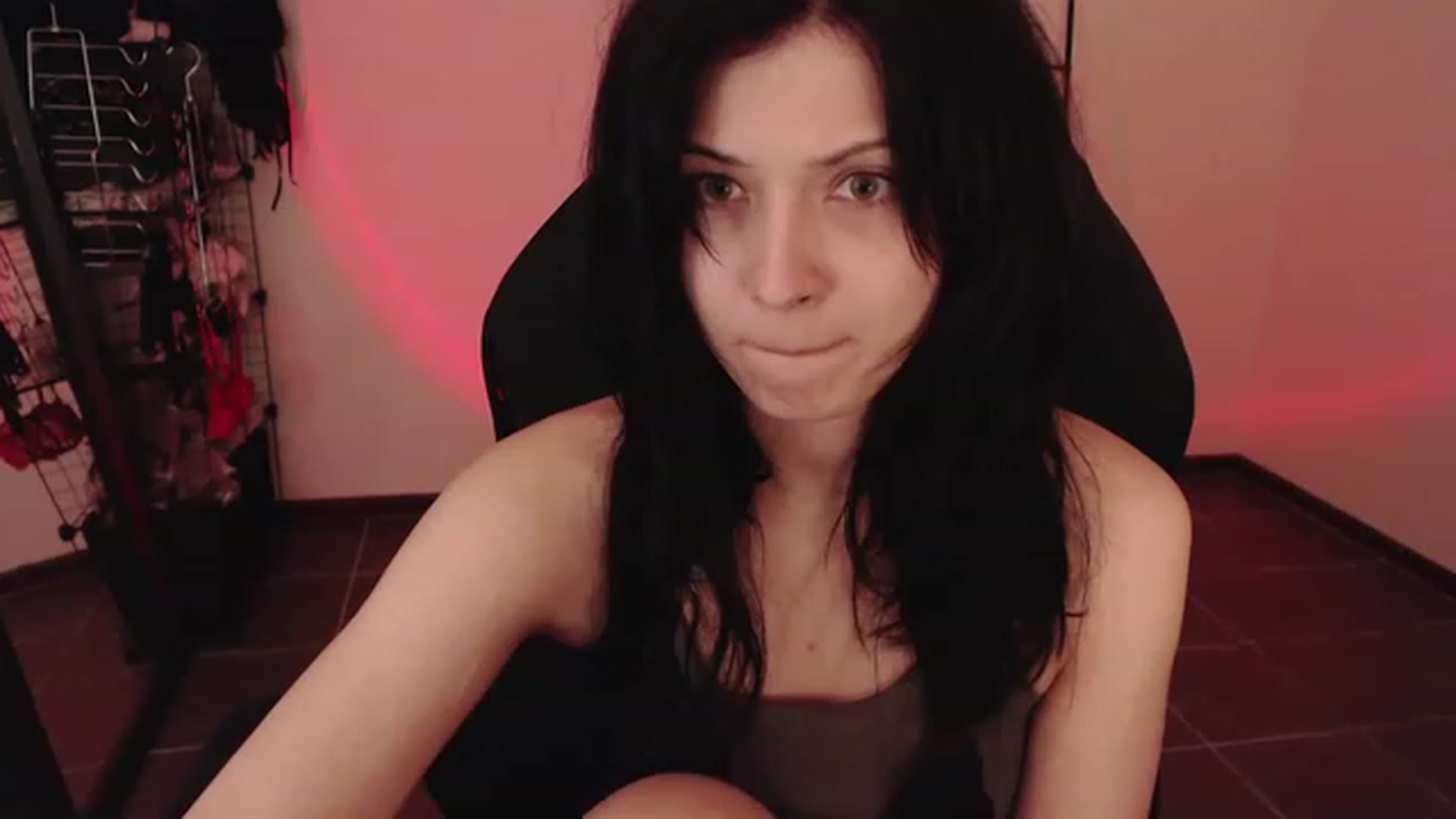 Gallery image thumbnail from RoomToAvoid's myfreecams stream on, 03/22/2023, 24:48 image 3 of 20