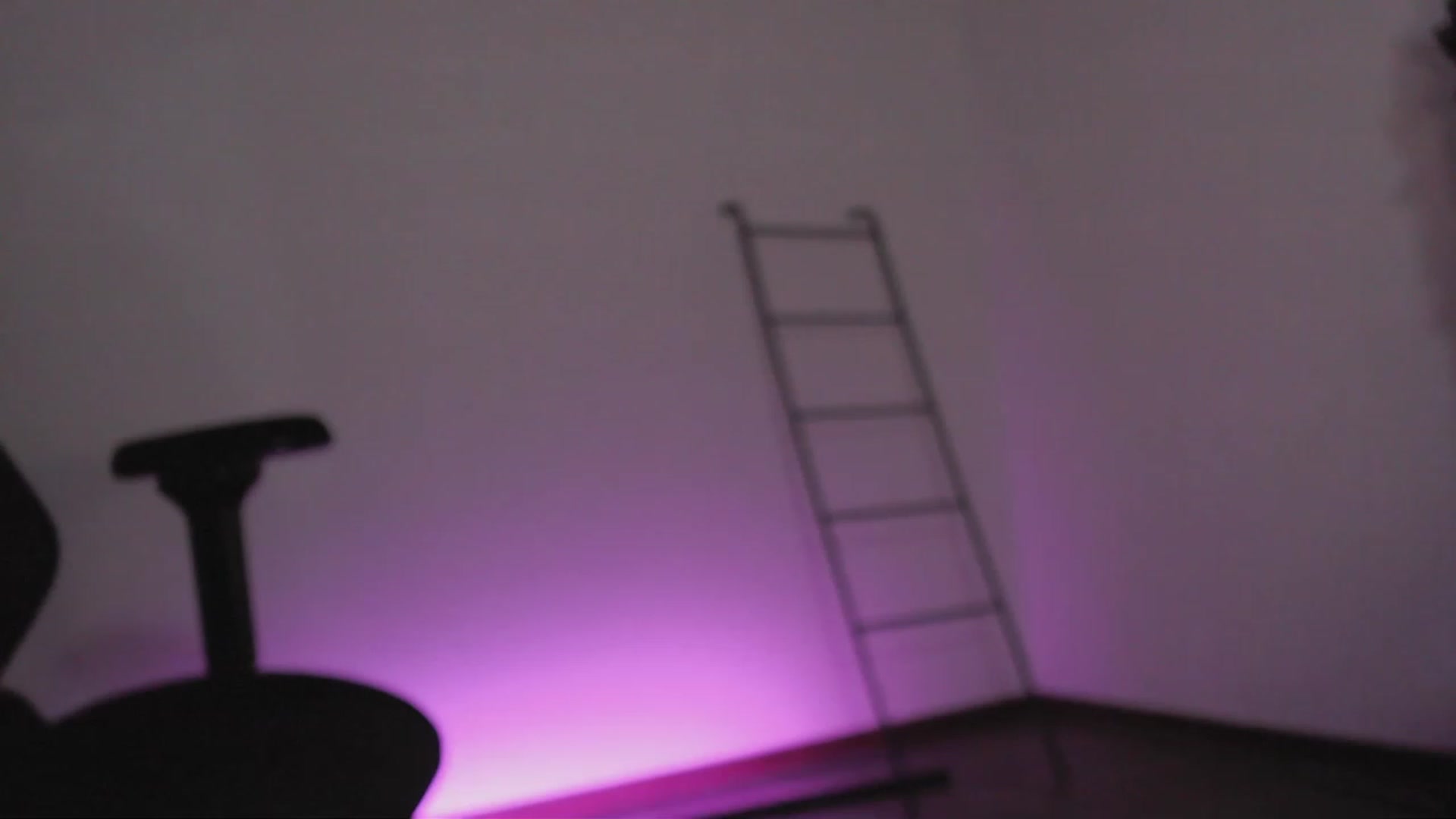 Gallery image thumbnail from RoomToAvoid's myfreecams stream on, 03/27/2023, 03:23 image 7 of 20