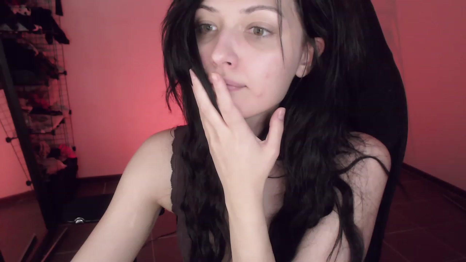 Gallery image thumbnail from RoomToAvoid's myfreecams stream on, 03/30/2023, 06:41 image 4 of 20
