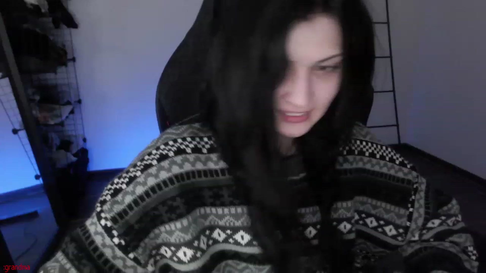 Gallery image thumbnail from RoomToAvoid's myfreecams stream on, 03/31/2023, 07:08 image 12 of 20
