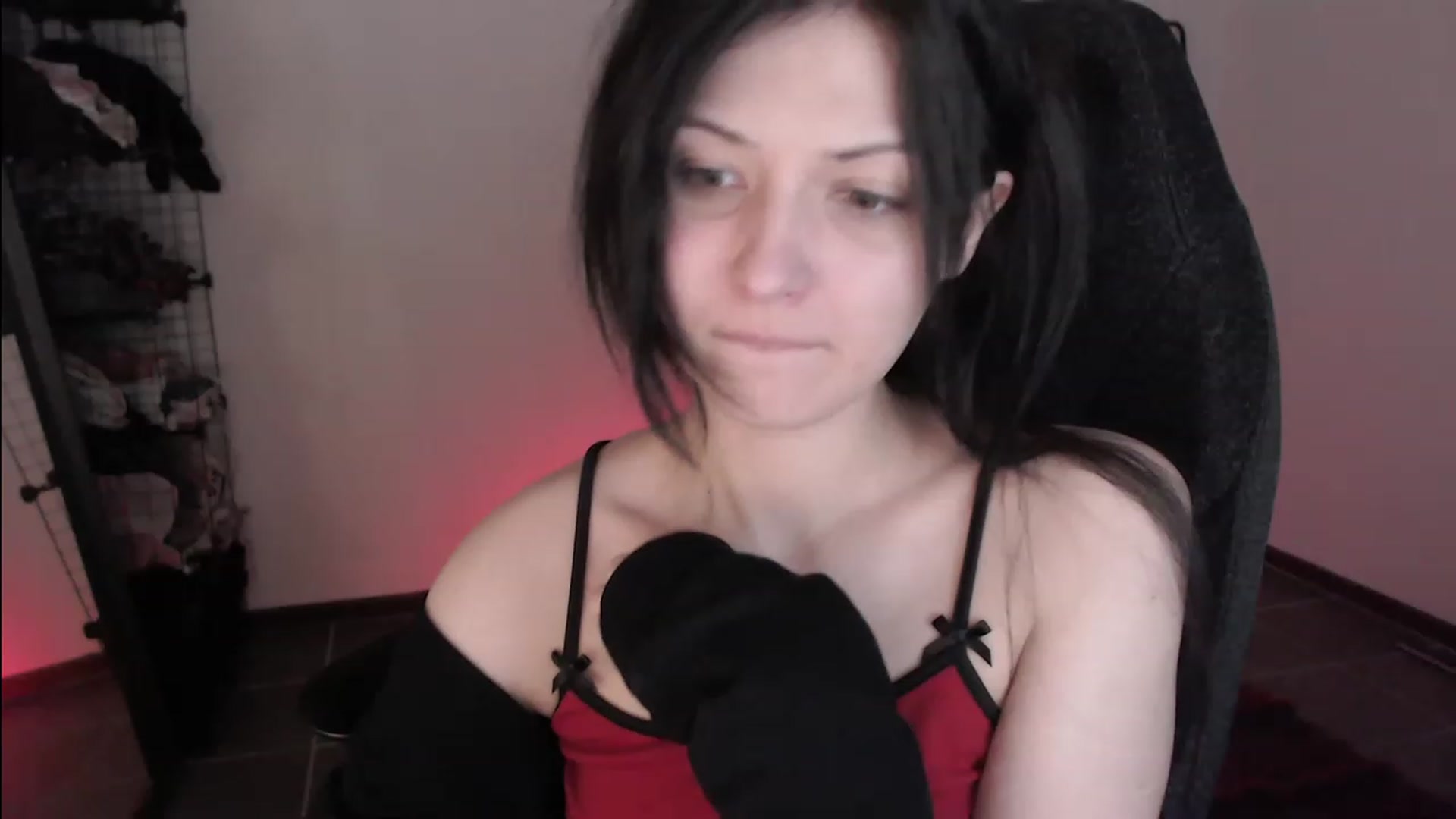 Gallery image thumbnail from RoomToAvoid's myfreecams stream on, 04/01/2023, 07:22 image 9 of 20