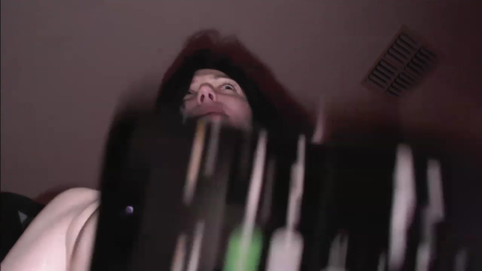 Gallery image thumbnail from RoomToAvoid's myfreecams stream on, 04/01/2023, 08:28 image 20 of 20