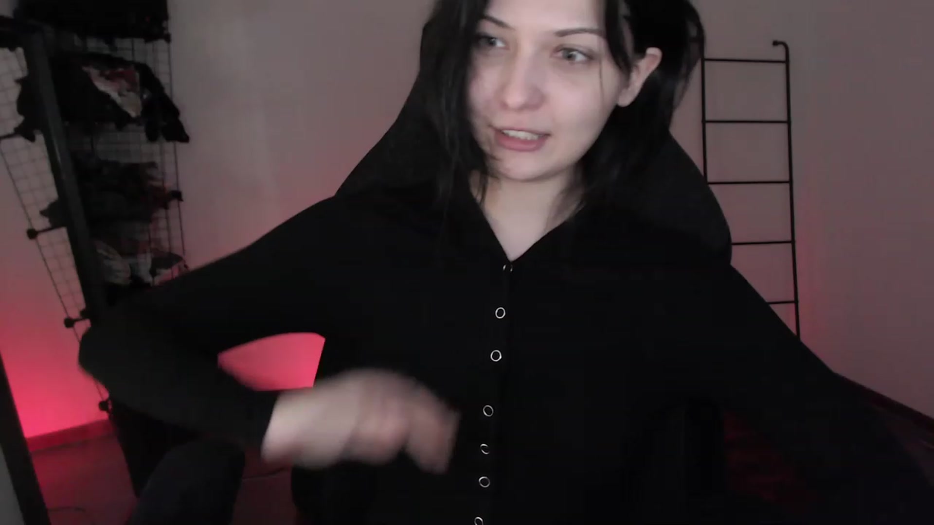 Gallery image thumbnail from RoomToAvoid's myfreecams stream on, 04/07/2023, 03:32 image 10 of 20