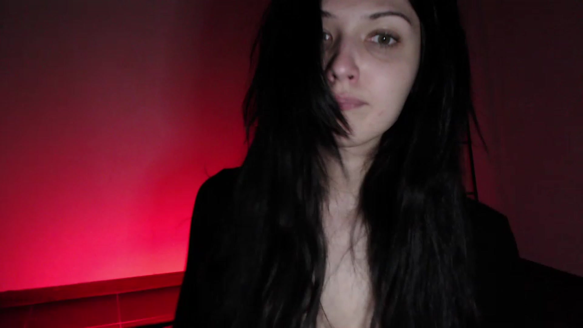 Gallery image thumbnail from RoomToAvoid's myfreecams stream on, 04/07/2023, 04:11 image 12 of 20
