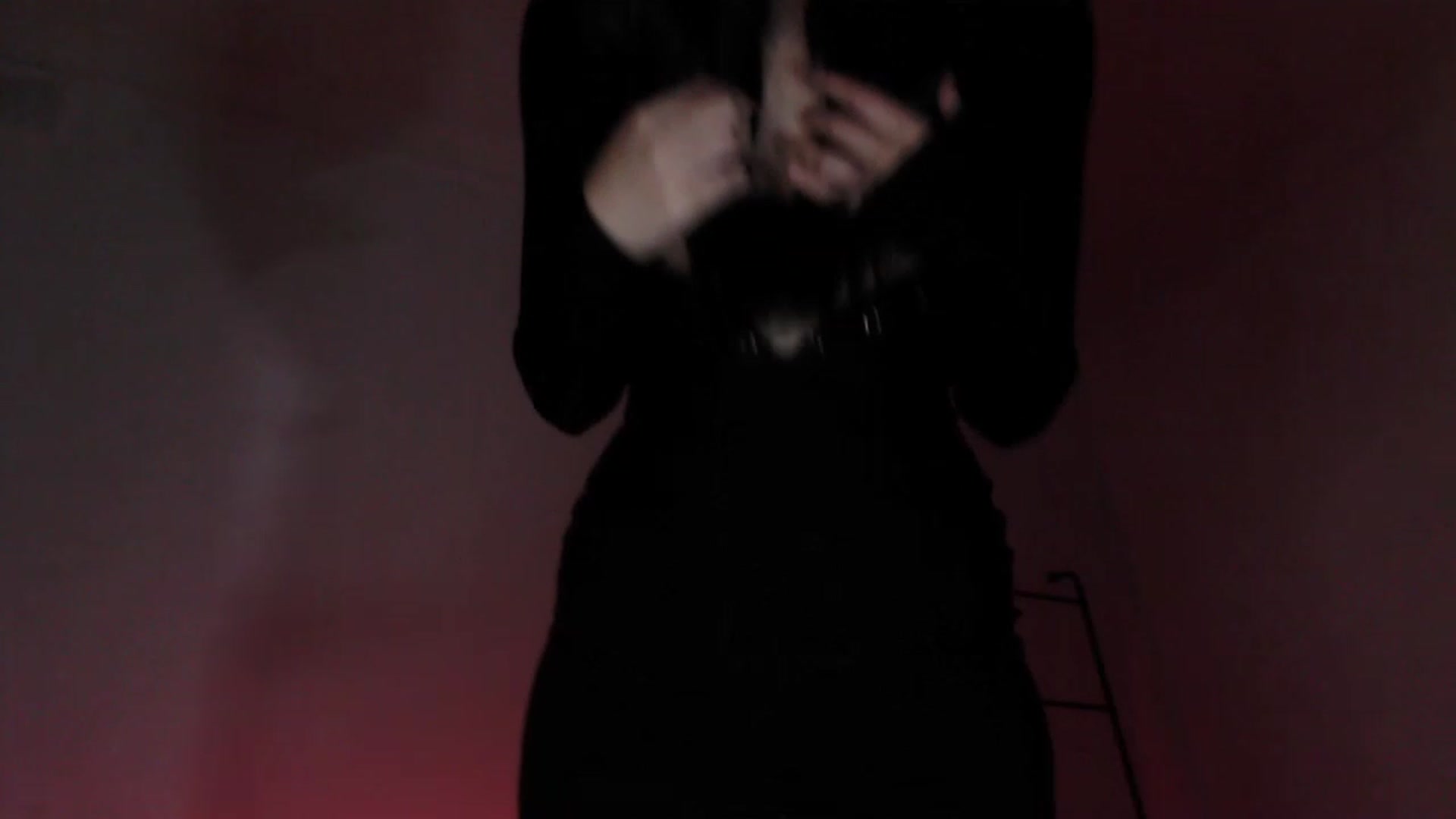 Gallery image thumbnail from RoomToAvoid's myfreecams stream on, 04/07/2023, 04:11 image 18 of 20