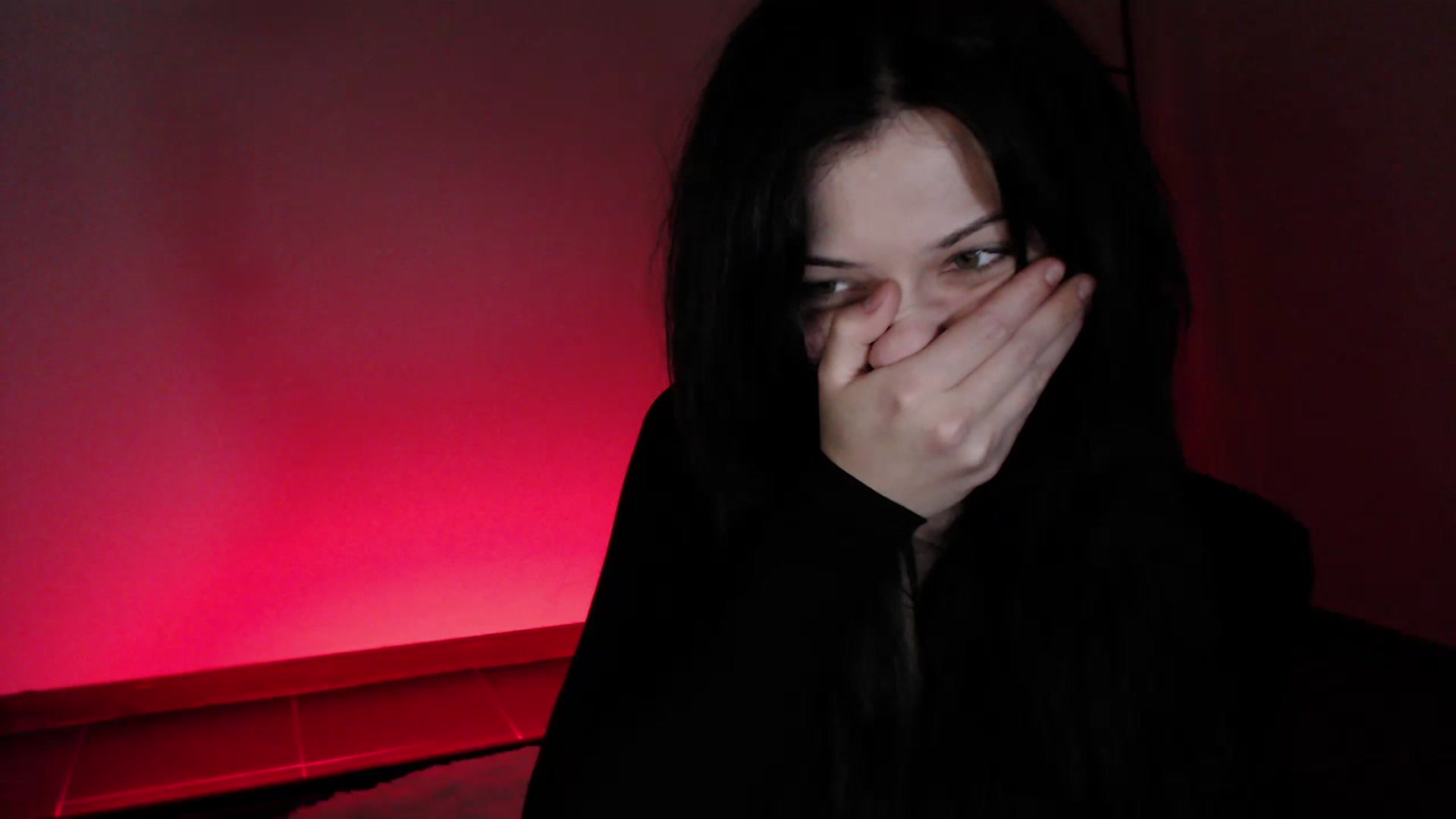 Gallery image thumbnail from RoomToAvoid's myfreecams stream on, 04/07/2023, 04:11 image 17 of 20