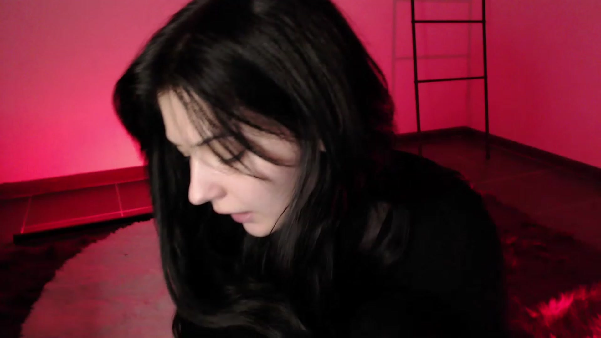 Gallery image thumbnail from RoomToAvoid's myfreecams stream on, 04/07/2023, 06:26 image 4 of 20