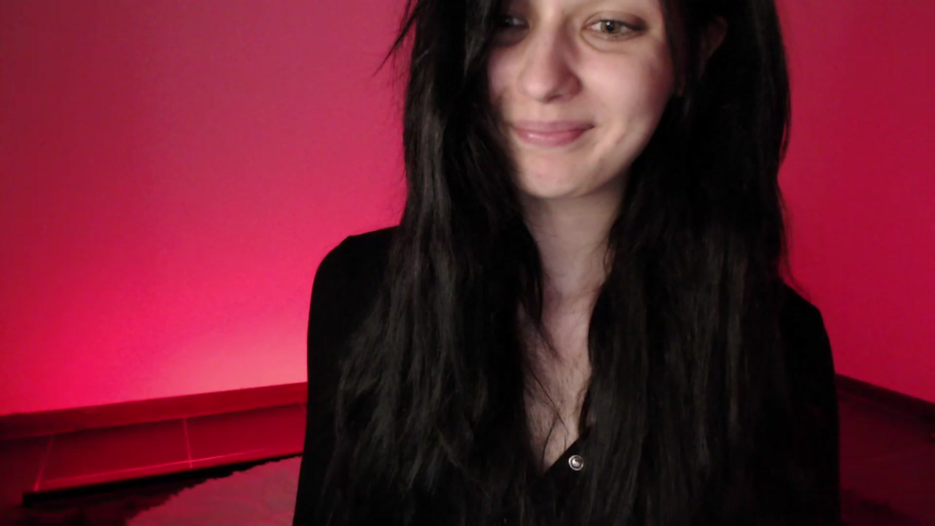 Gallery image thumbnail from RoomToAvoid's myfreecams stream on, 04/07/2023, 06:26 image 5 of 20
