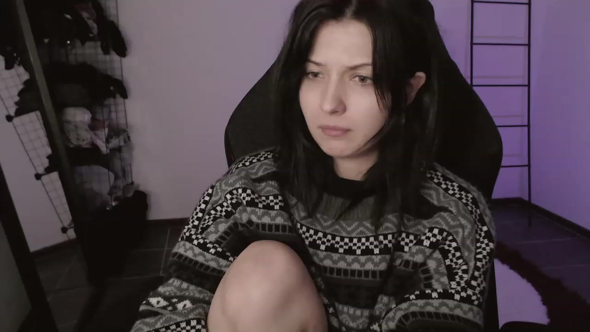 Gallery image thumbnail from RoomToAvoid's myfreecams stream on, 04/08/2023, 08:11 image 13 of 20