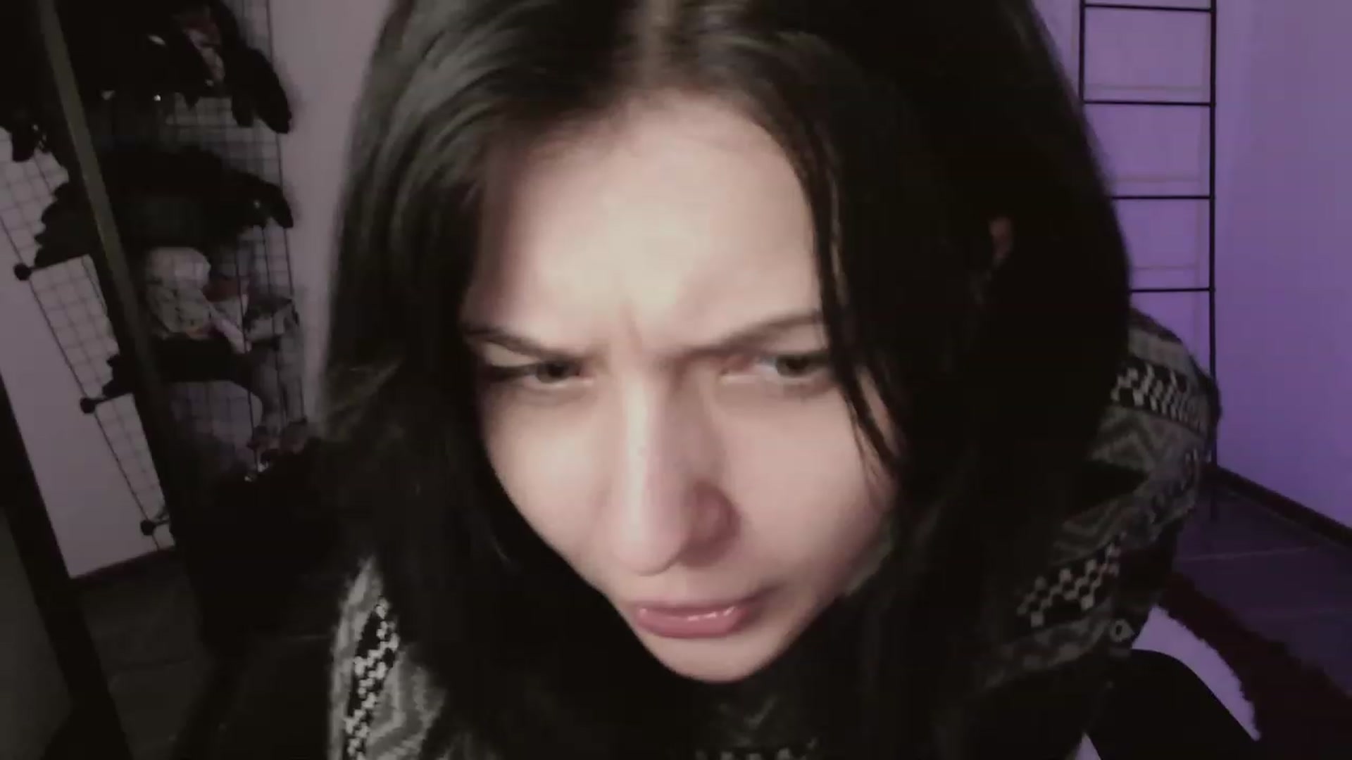 Gallery image thumbnail from RoomToAvoid's myfreecams stream on, 04/08/2023, 08:11 image 17 of 20