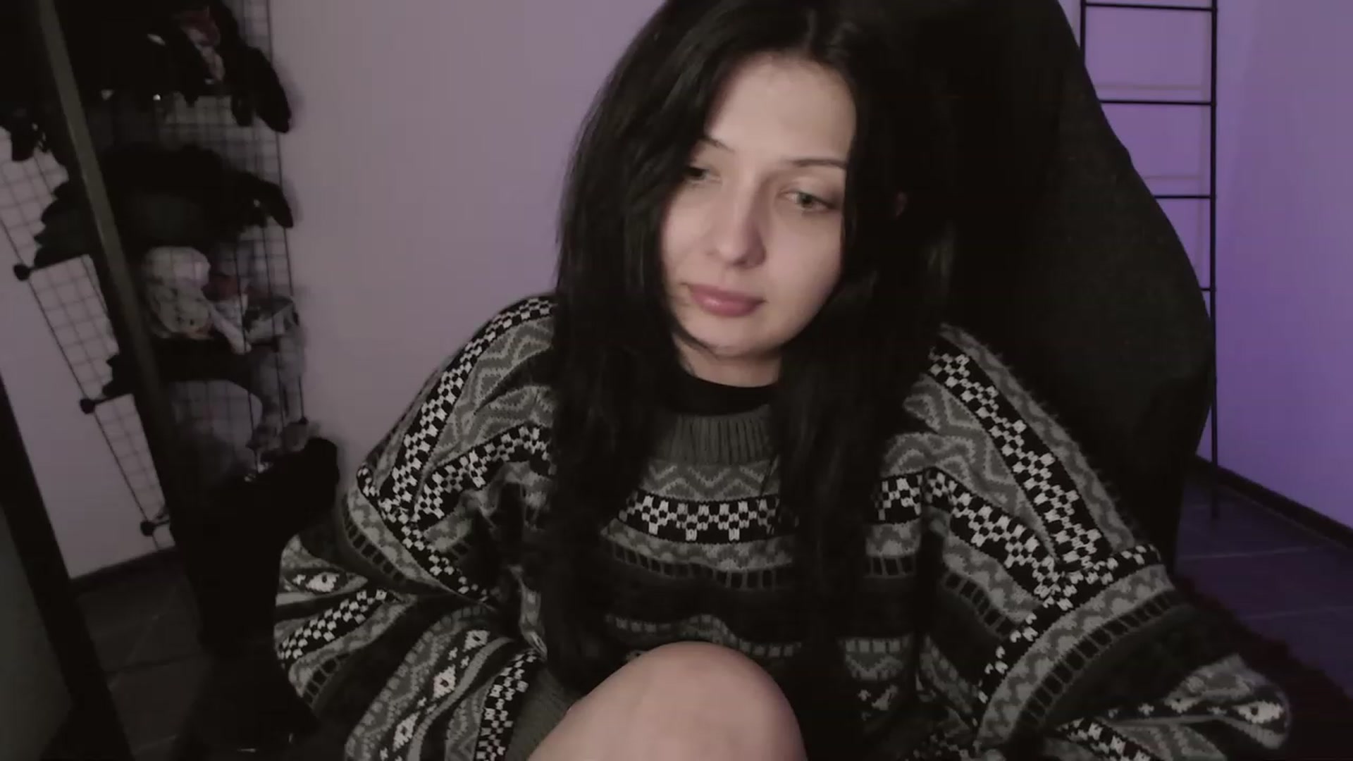 Gallery image thumbnail from RoomToAvoid's myfreecams stream on, 04/08/2023, 08:11 image 16 of 20